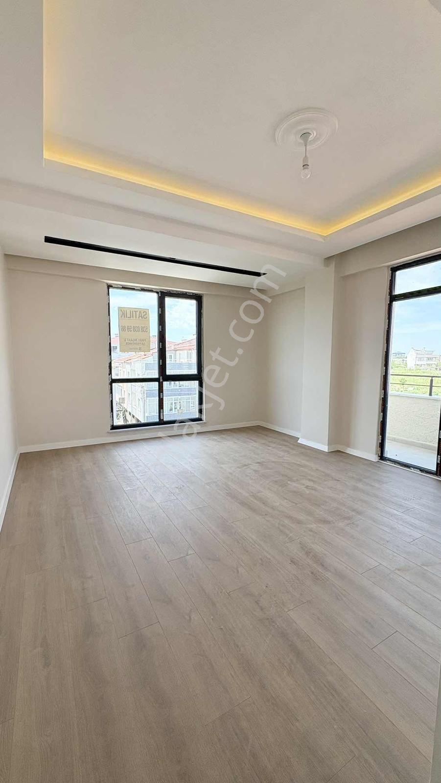 Hatip'te Cadde Cepheli Servis Güzergahında Sıfır 2+1 Daireler - Görsel 11