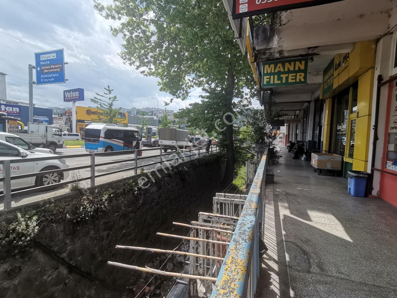 Büyük Sanayi Sitesinde Cadde Üzerinde Satılık 2 Adet Dükkan - Görsel 14