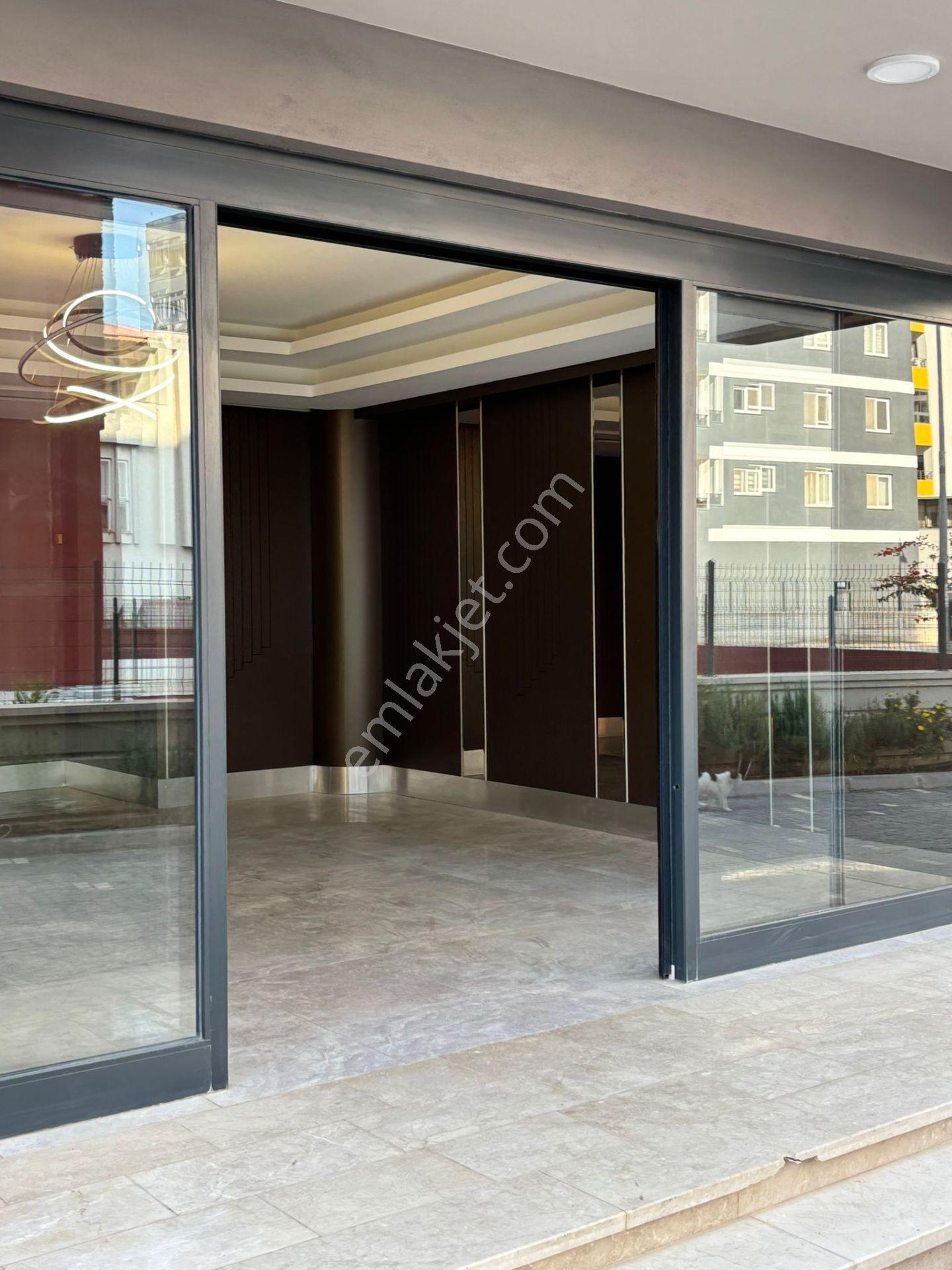 Nuuk 'tan Arpaçbahşiş'te Modern Yaşamın Yeni Adı Lüks Sıfır 2+1 Geniş Daire - Görsel 24