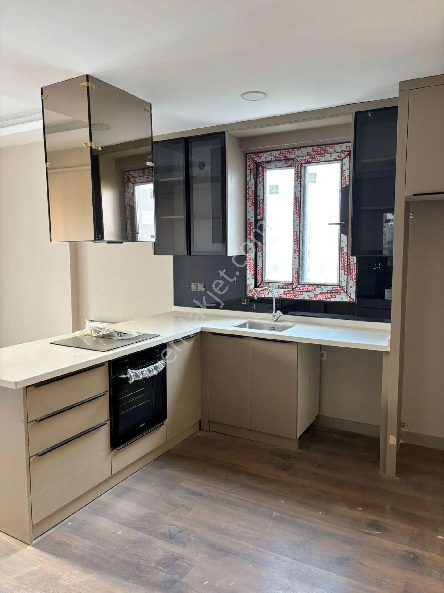 Nuuk 'tan Arpaçbahşiş'te Modern Yaşamın Yeni Adı Lüks Sıfır 2+1 Geniş Daire - Görsel 2