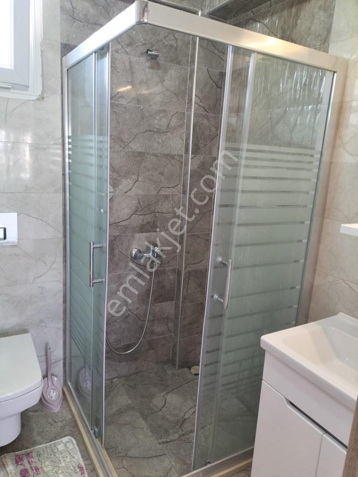 İzmir Çeşme Ayasaranda Denize Sıfır Ortak Havuzlu Sitede Kiralık - Görsel 23