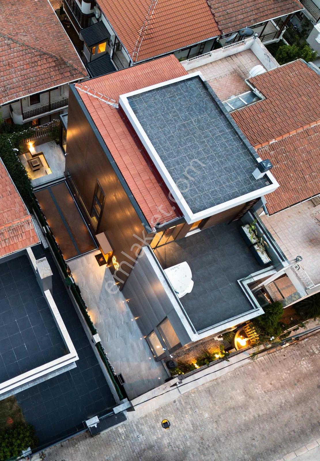 İzmir'de Emsali Olmayan Bir Villa - Görsel 32