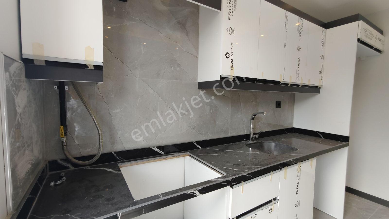 Tarcanlar'dan Kiralık Basiskele Döngelde 2+1 Asansörlü Arakat - Görsel 13