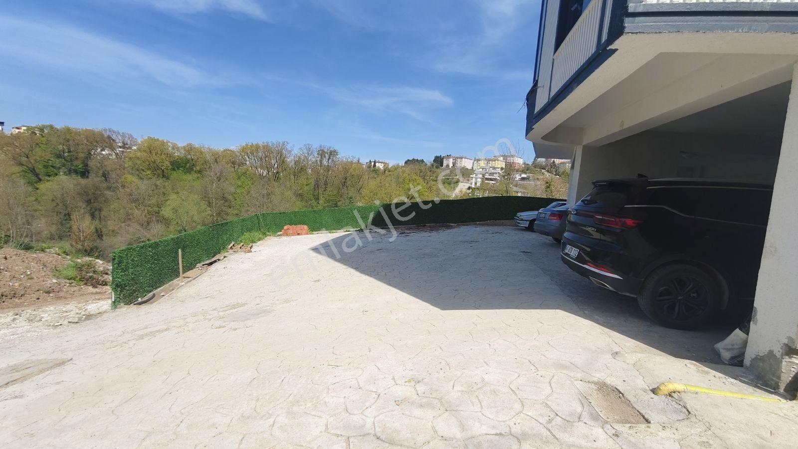 Tarcanlar'dan Kiralık Basiskele Döngelde 2+1 Asansörlü Arakat - Görsel 21