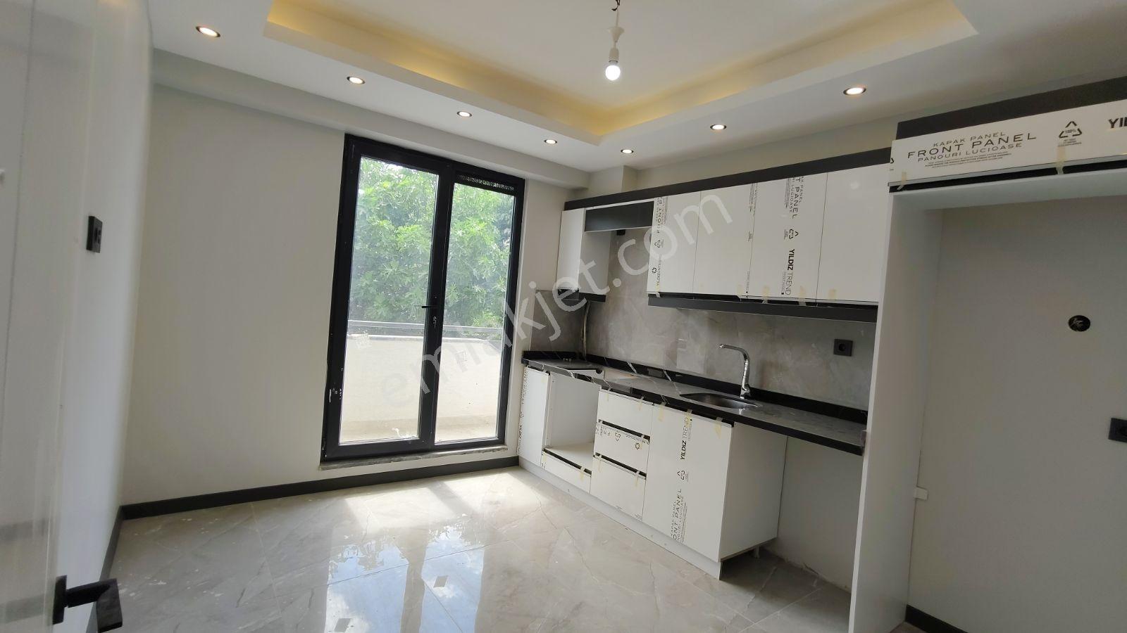 Tarcanlar'dan Kiralık Basiskele Döngelde 2+1 Asansörlü Arakat - Görsel 12