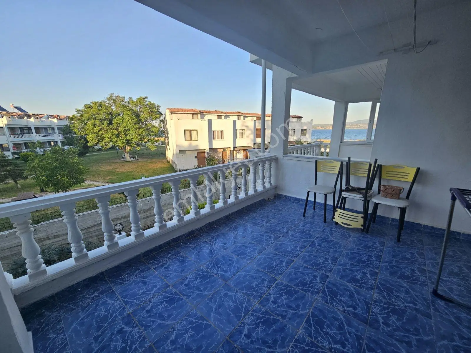 Denize Sıfır Sitede Satılık Yazlık - Görsel 13