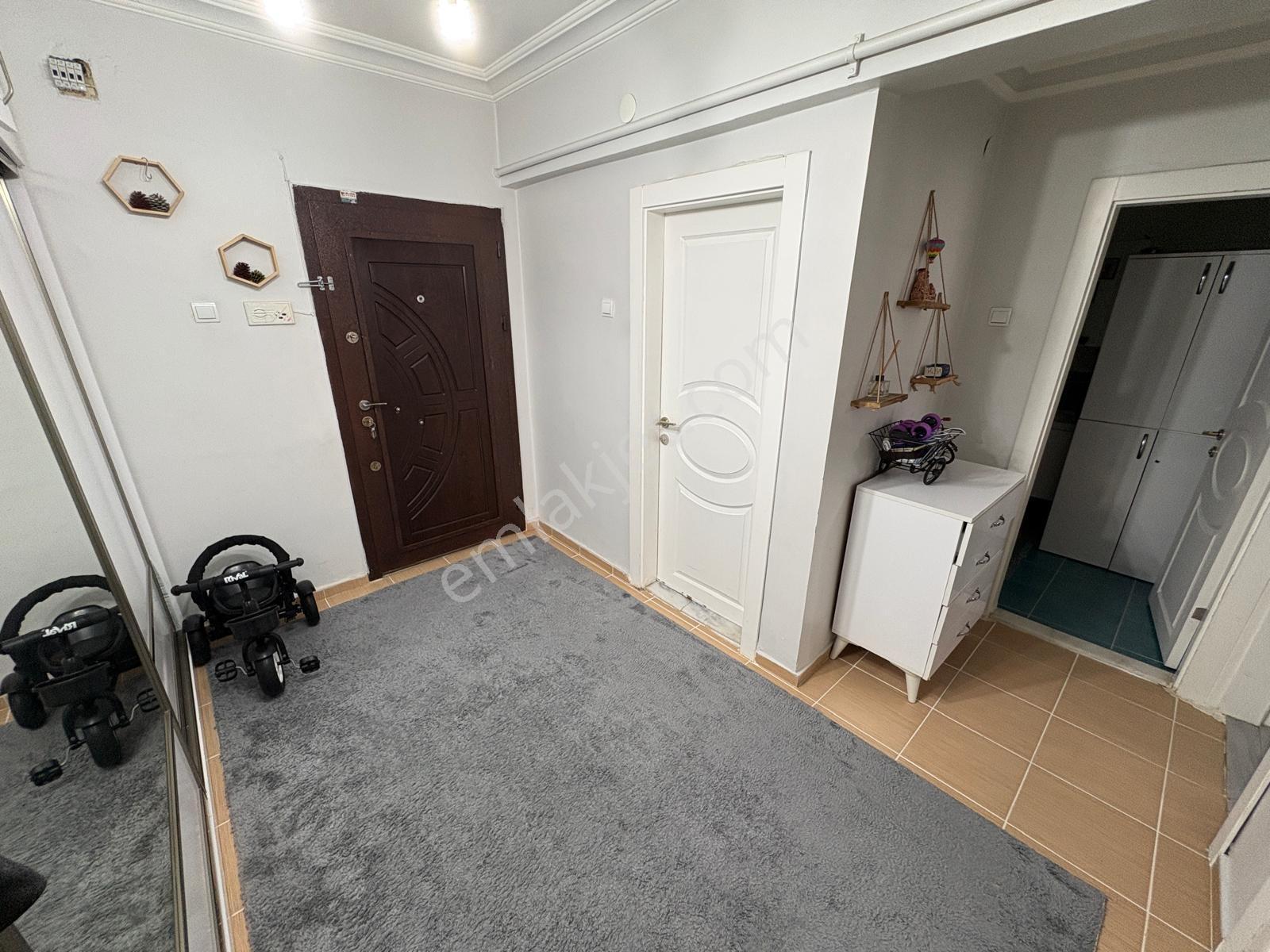 3+1 1.kat Masrafsız Tüm Hastanelere Ulaşımı Kolay Kiralık Daire - Görsel 28