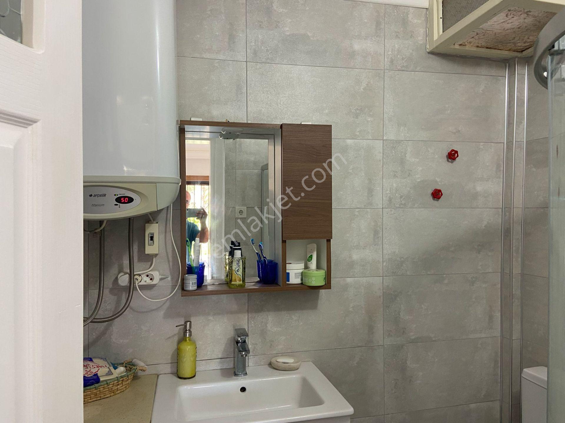 Kuşadası'nda Satılık Denize 50 Metre 3. Sırada Köşe Konumlu Villa .. - Görsel 28