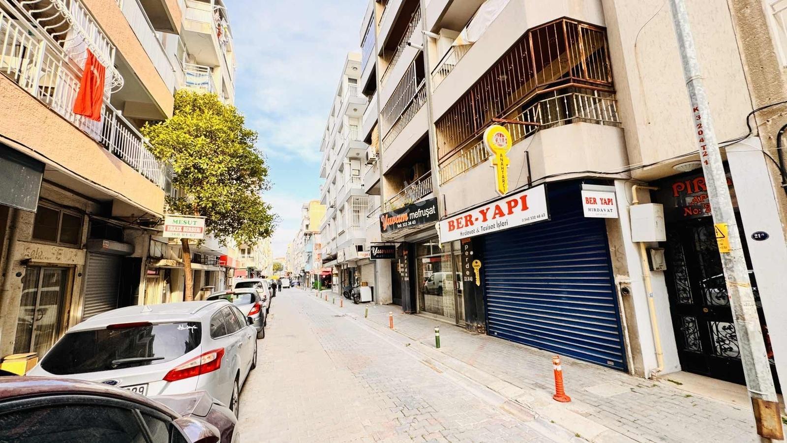 Karşıyaka Donanmacıda Çarşının Kalbinde Fırsat 3+1 Satılık Daire - Görsel 21
