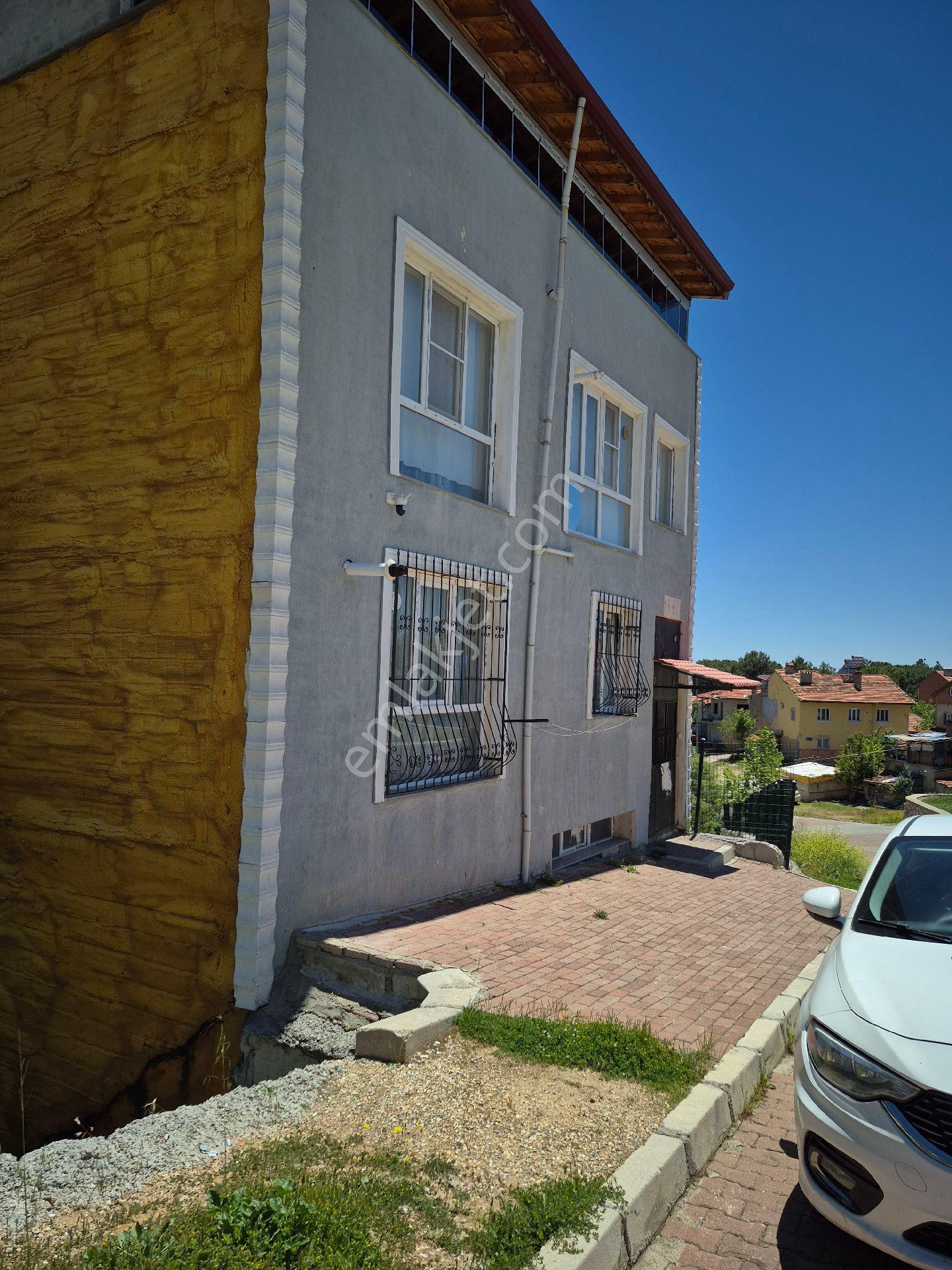 Işık Mahallesinde Şehitler Mahallesinde Önü Park Ara Kat Sıfır Daire - Görsel 10
