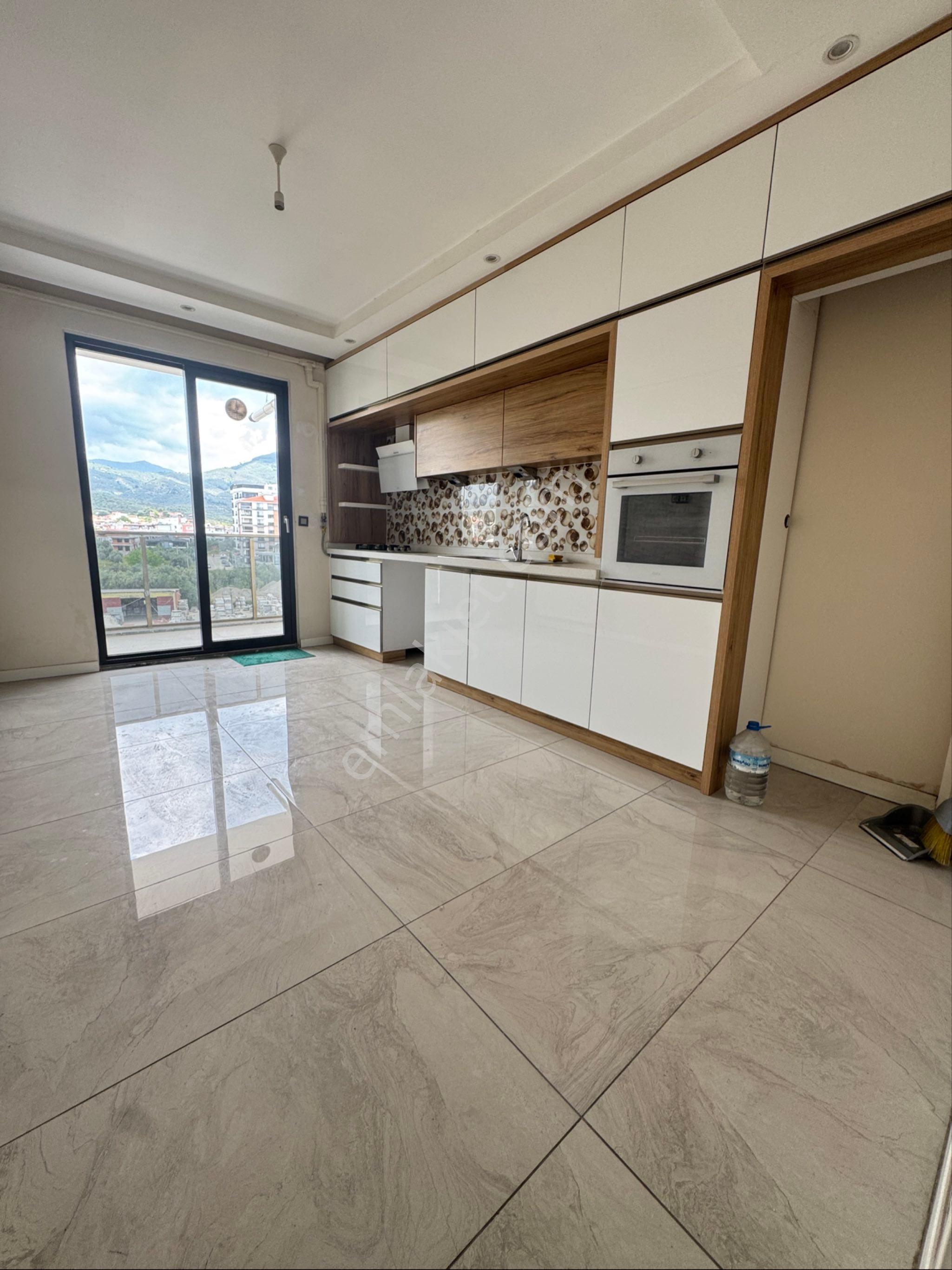 Edremıt Kadıköy De 3+1 Doğalgazlı Kiralık - Görsel 5