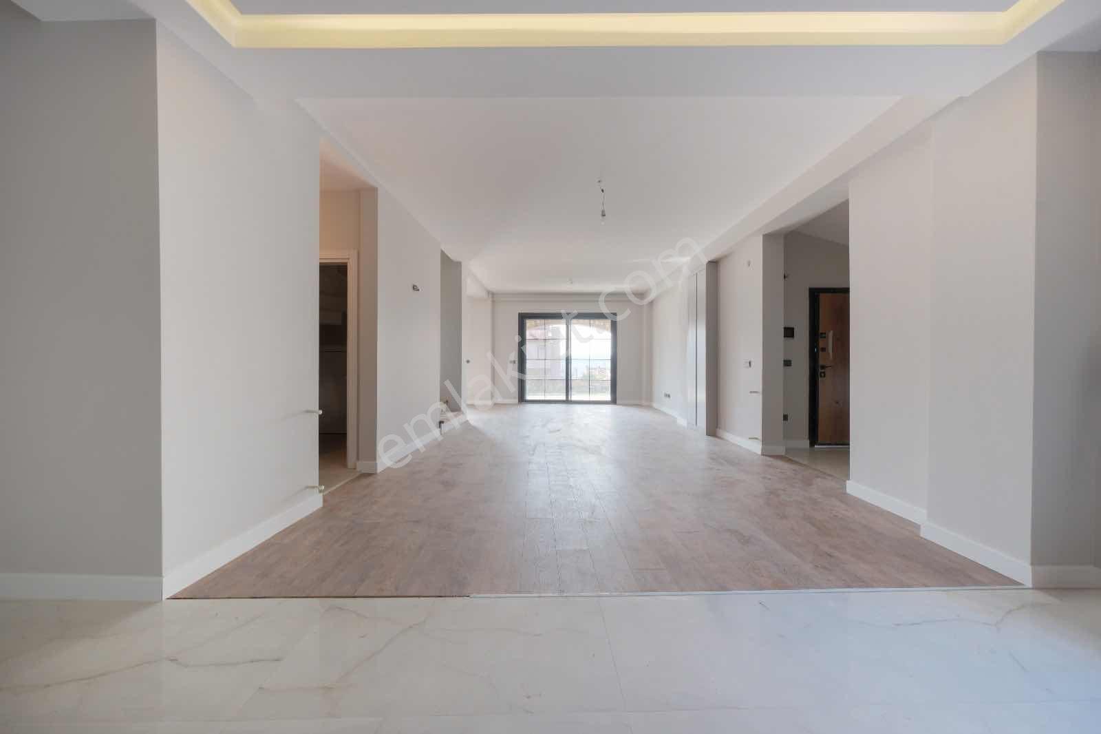Seyrek Villakent'de Kiralık Lüks 3+1 Villa - Görsel 15