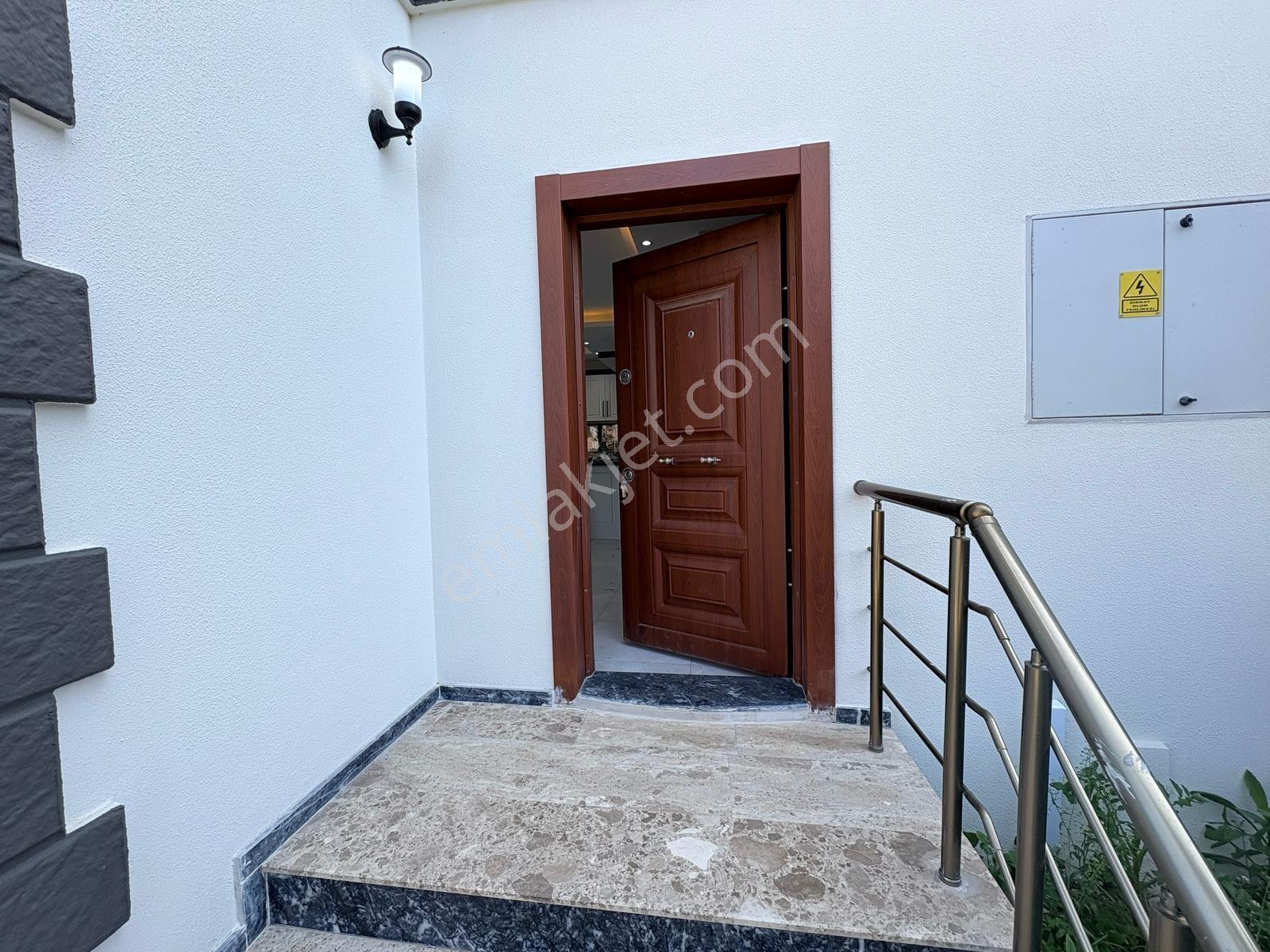 Menemen Maltepe Köyünde Bahçeli Kiralık 2+1 Müstakil Villa - Görsel 3