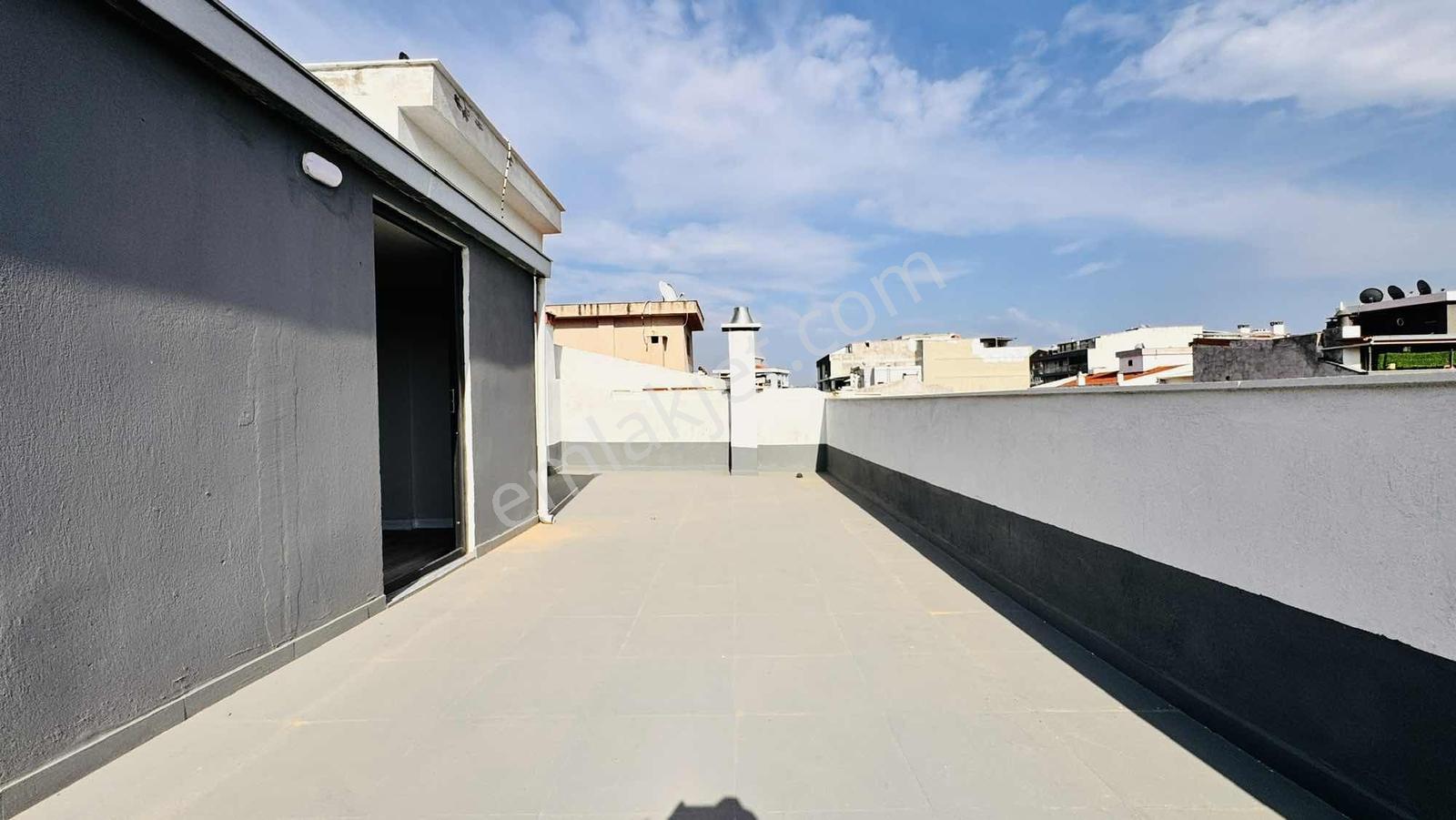 Karşıyaka Medikal Park Y Sıfır 3+1 Dubleks Sıfır Boş Daire - Görsel 14