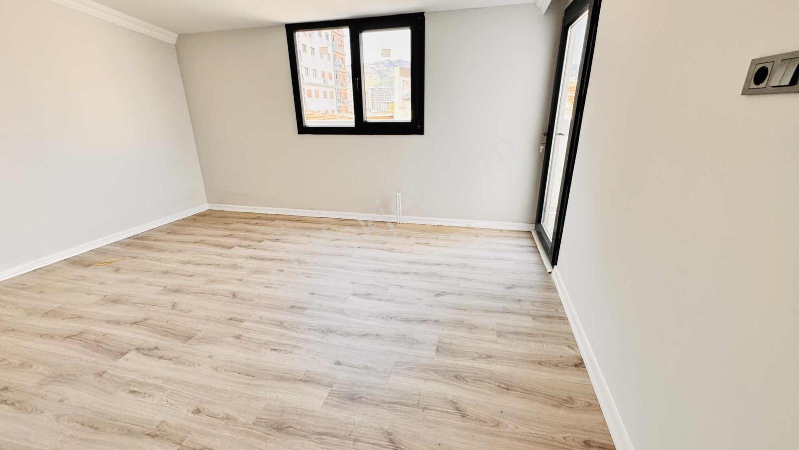 Karşıyaka Medikal Park Y Sıfır 3+1 Dubleks Sıfır Boş Daire - Görsel 3