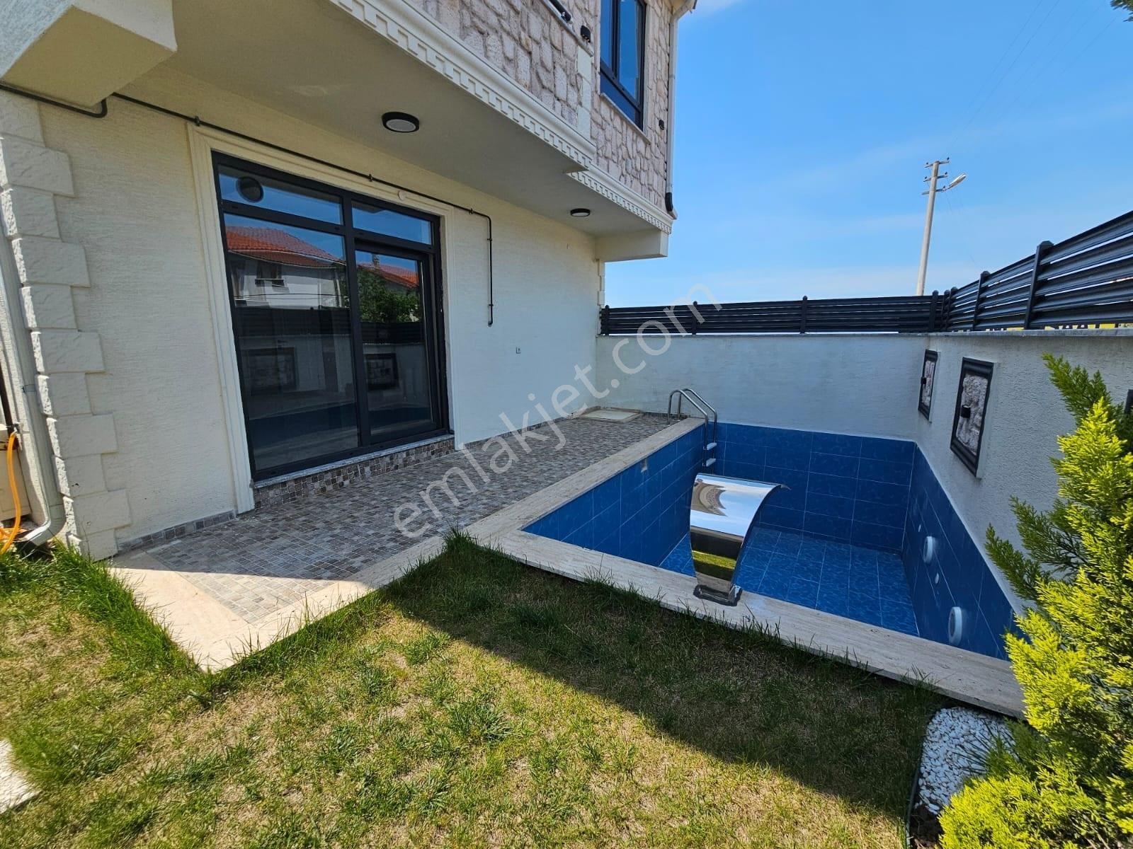 Deniz'e 3. Parsel 4+1 Müstakil Havuzlu Villa- Tanıtım Videolu - Görsel 13