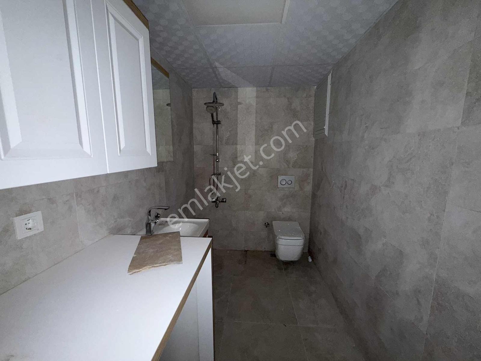 Muratbey Mah. 2+1 80m² Kapalı Mutfak Yüksek Giriş İzban Yakını - Görsel 3