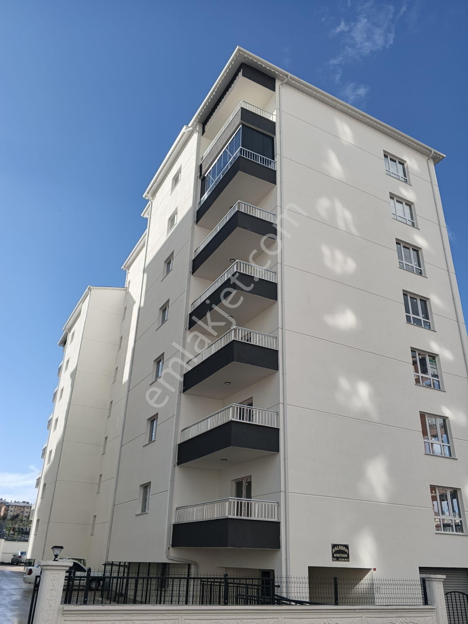 Bk Gayrimenkul'den Ahmetturangazi'de Kiralık 3+1 Daire - Görsel 17