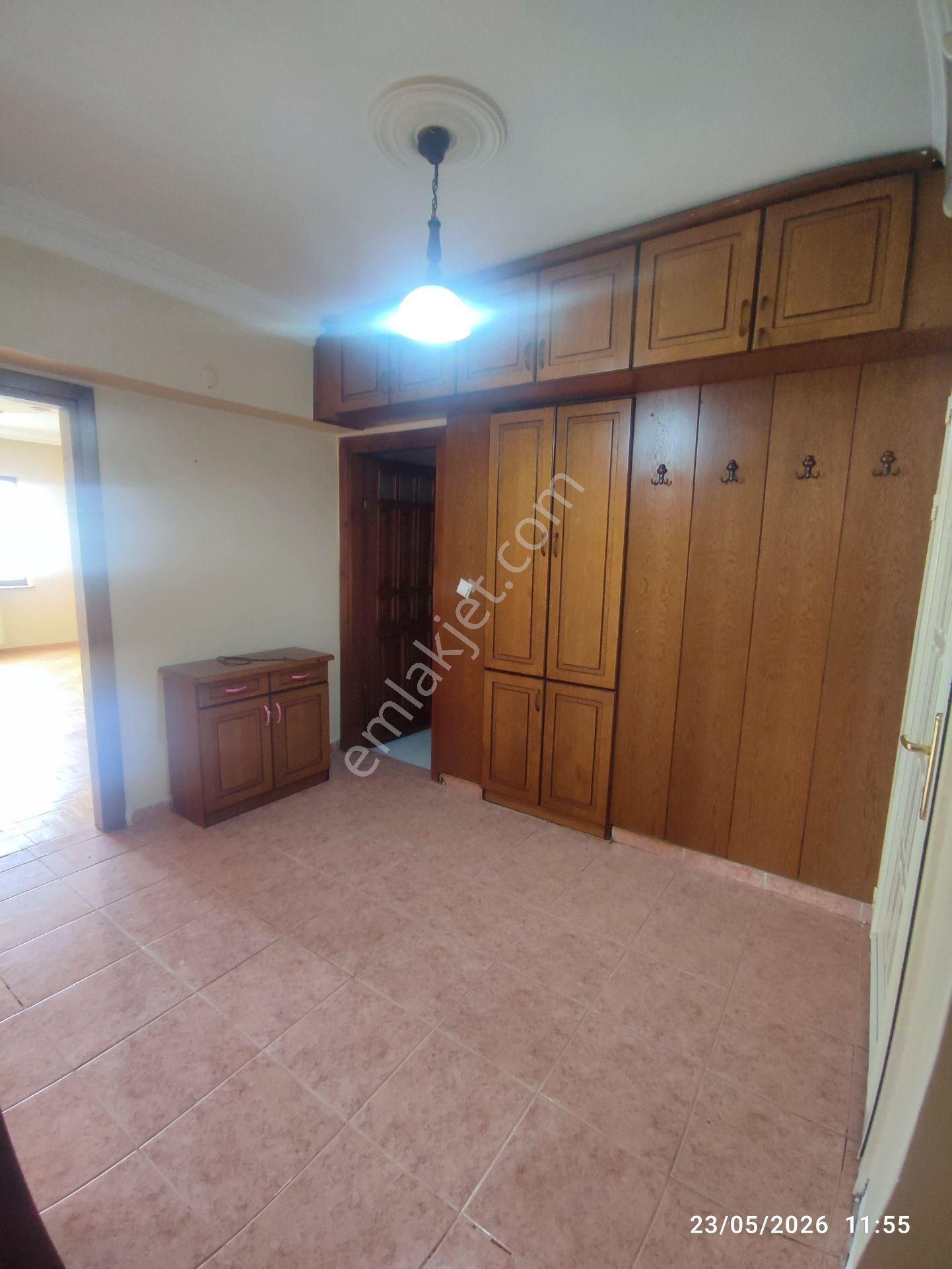 Bolu Bahçelievler Mah. Ara Kat 3+1 Kiralık Daire - Görsel 9
