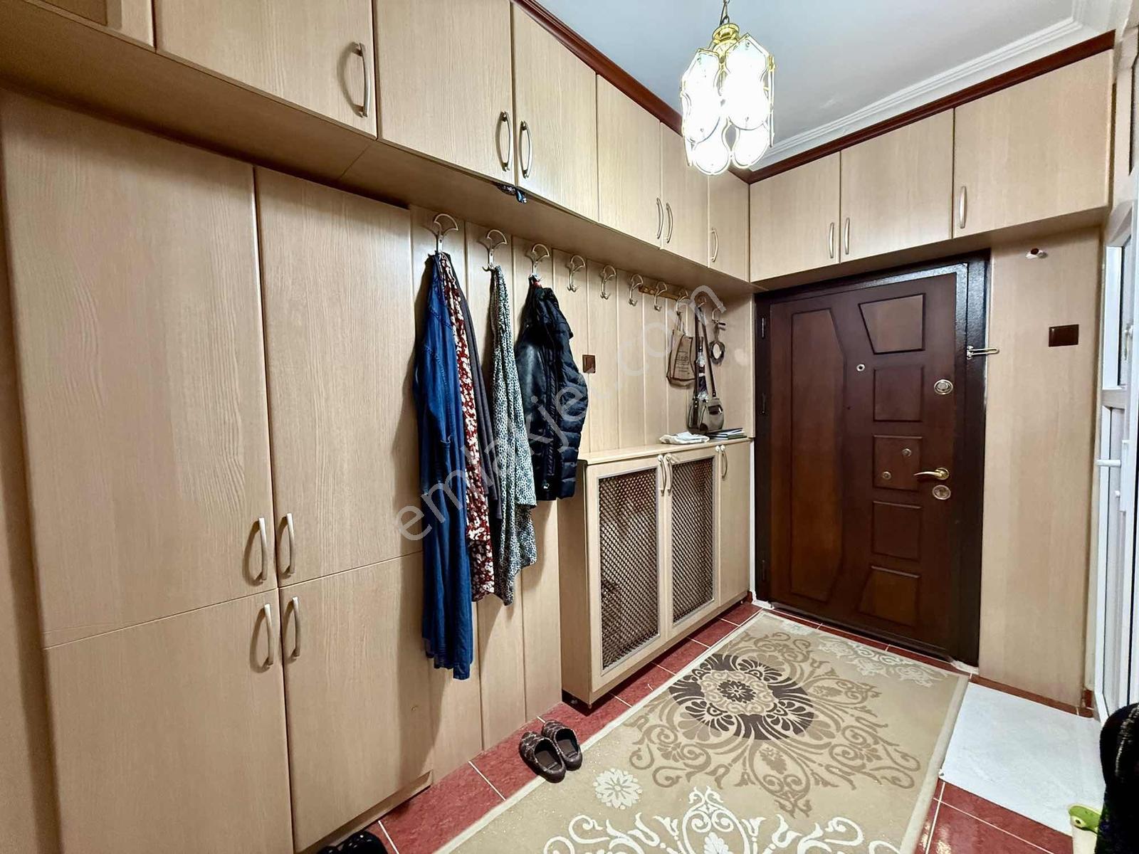 Emre Gm/den Doğukent'te Şehir Hastanesi Yanında Bakımlı Villa - Görsel 28