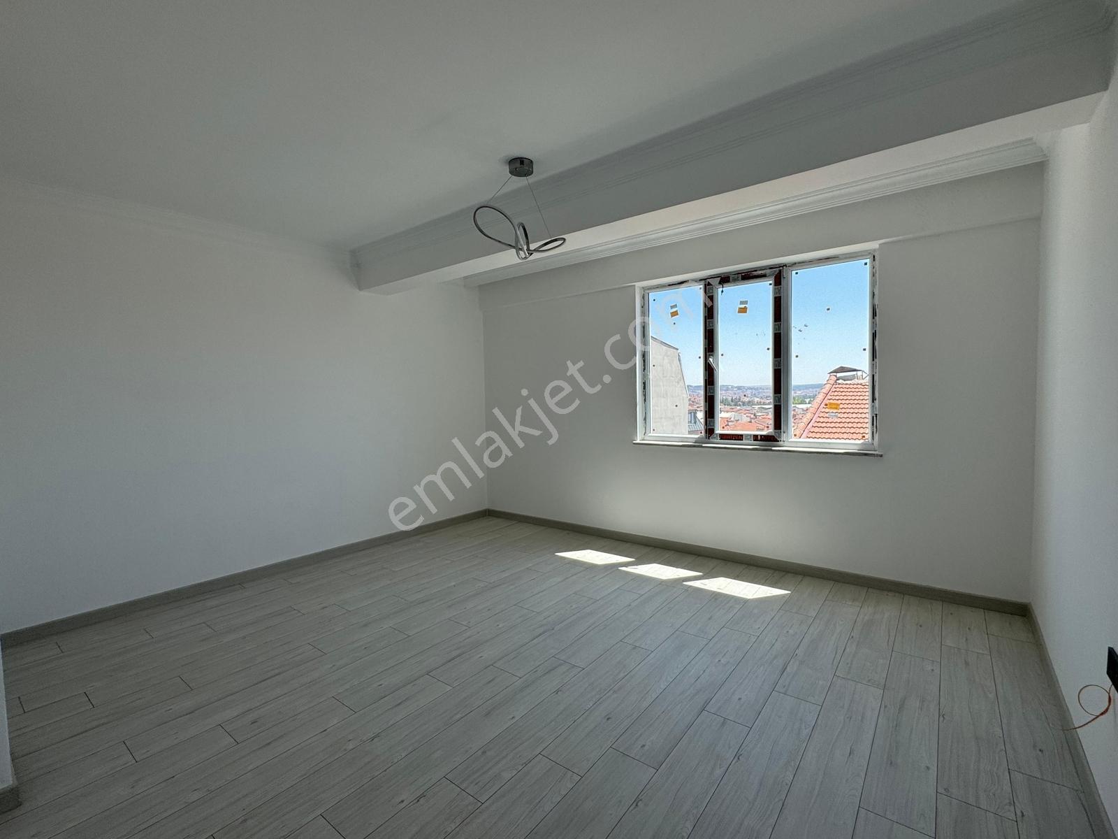 Estorıa'dan Gündüz Ökçün Yakını Kullanışlı Dubleks 4+1 Daire - Görsel 25