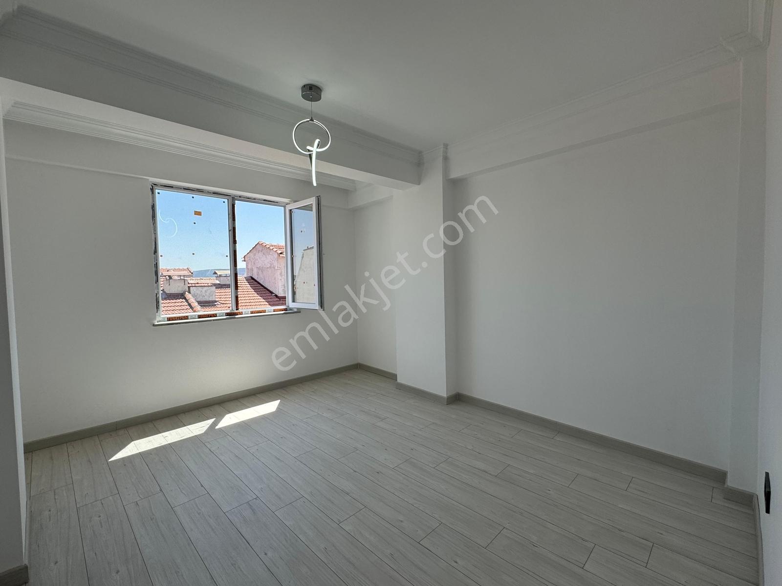 Estorıa'dan Gündüz Ökçün Yakını Kullanışlı Dubleks 4+1 Daire - Görsel 12