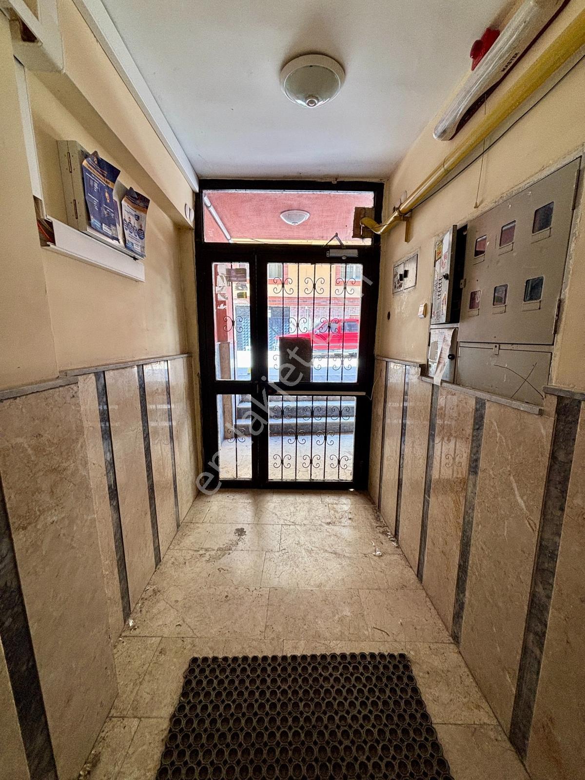 Estorıa'dan Güllük'te Espark Yakını Çift Balkonlu 2+1 Daire - Görsel 24