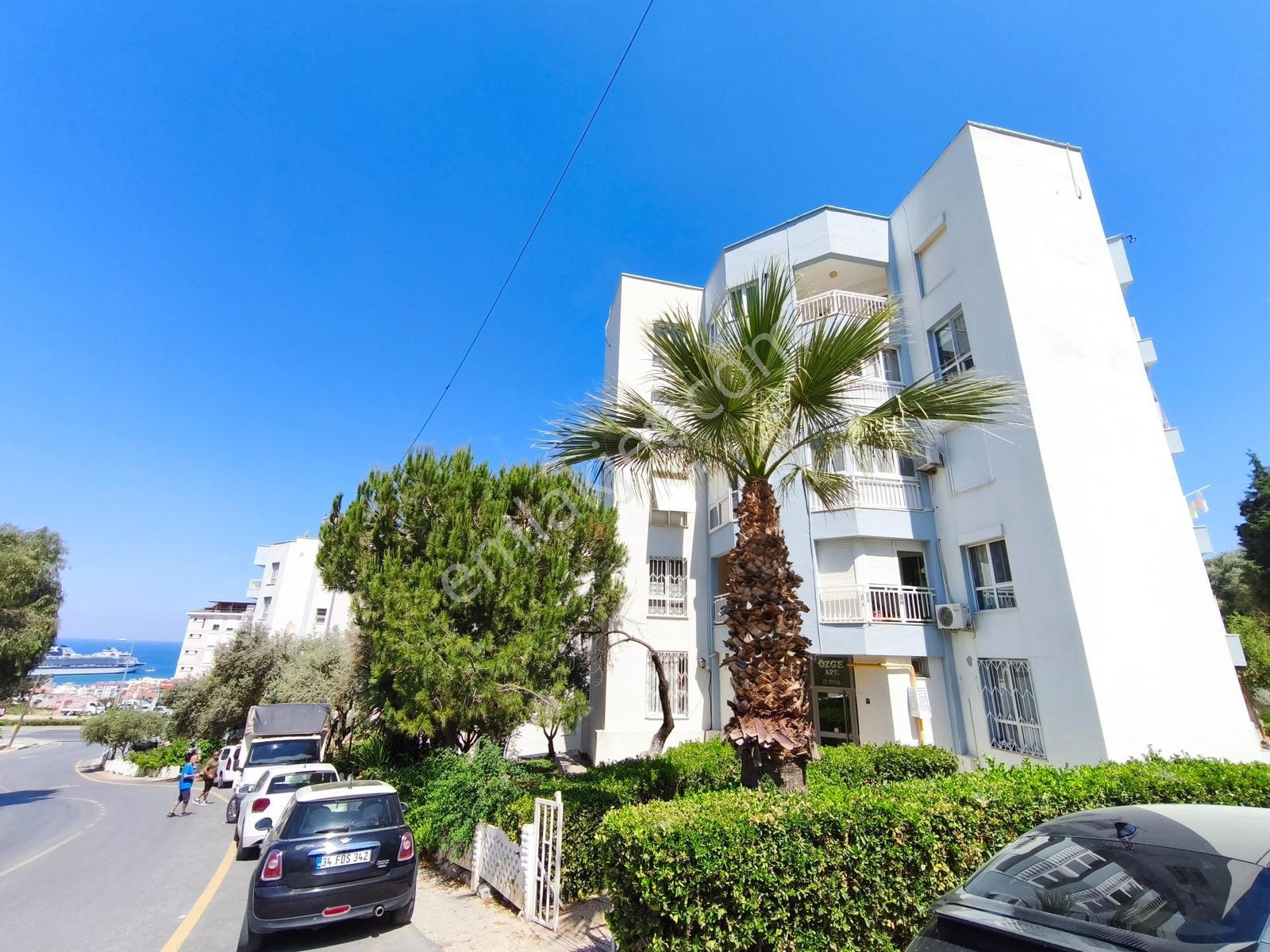 Kuşadası, Eğe Mah. Satılık Deniz Manzaralı 3+1 Geniş Daire - Görsel 29
