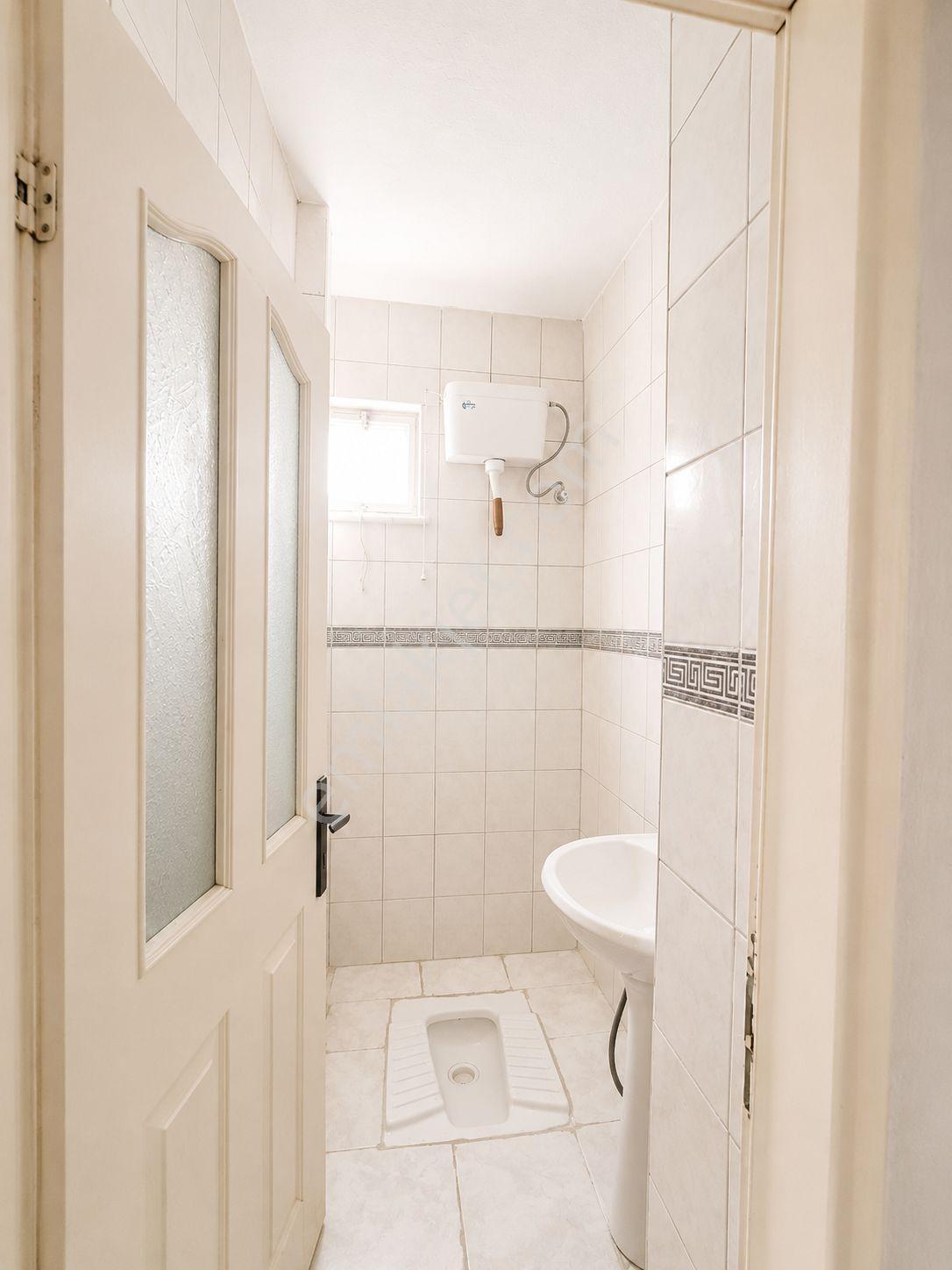 Konyaaltı Hurma'da Site İçerisinde Doğalgaz Kombili Geniş Ve Ferah 3+1 Daire - Görsel 9