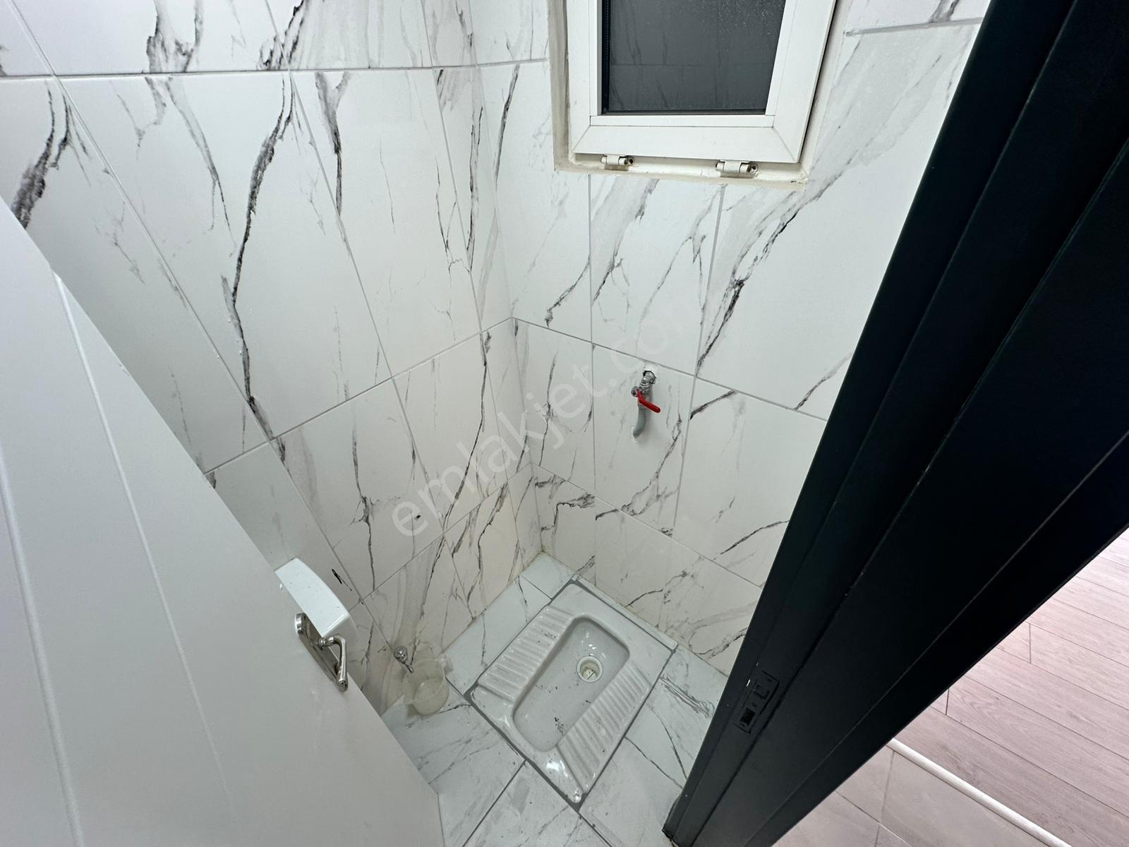 A.eğlence'de Ankara Mazaralı 2,5+1 Lüx Yapılı 105m2 Daire..! - Görsel 3