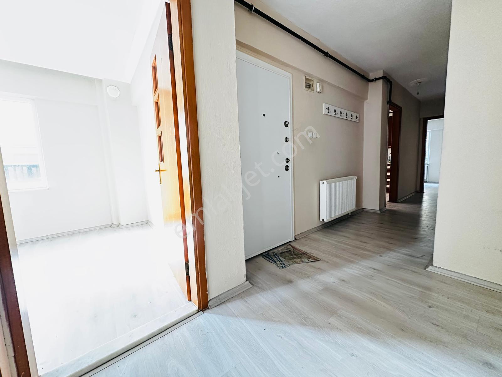 🏡 Göl-san Gayrimenkul’den 🏡 Yıldıztepe Mah. 3+1 140 M2 Doğalgazlı Kiralık Daire - Görsel 13