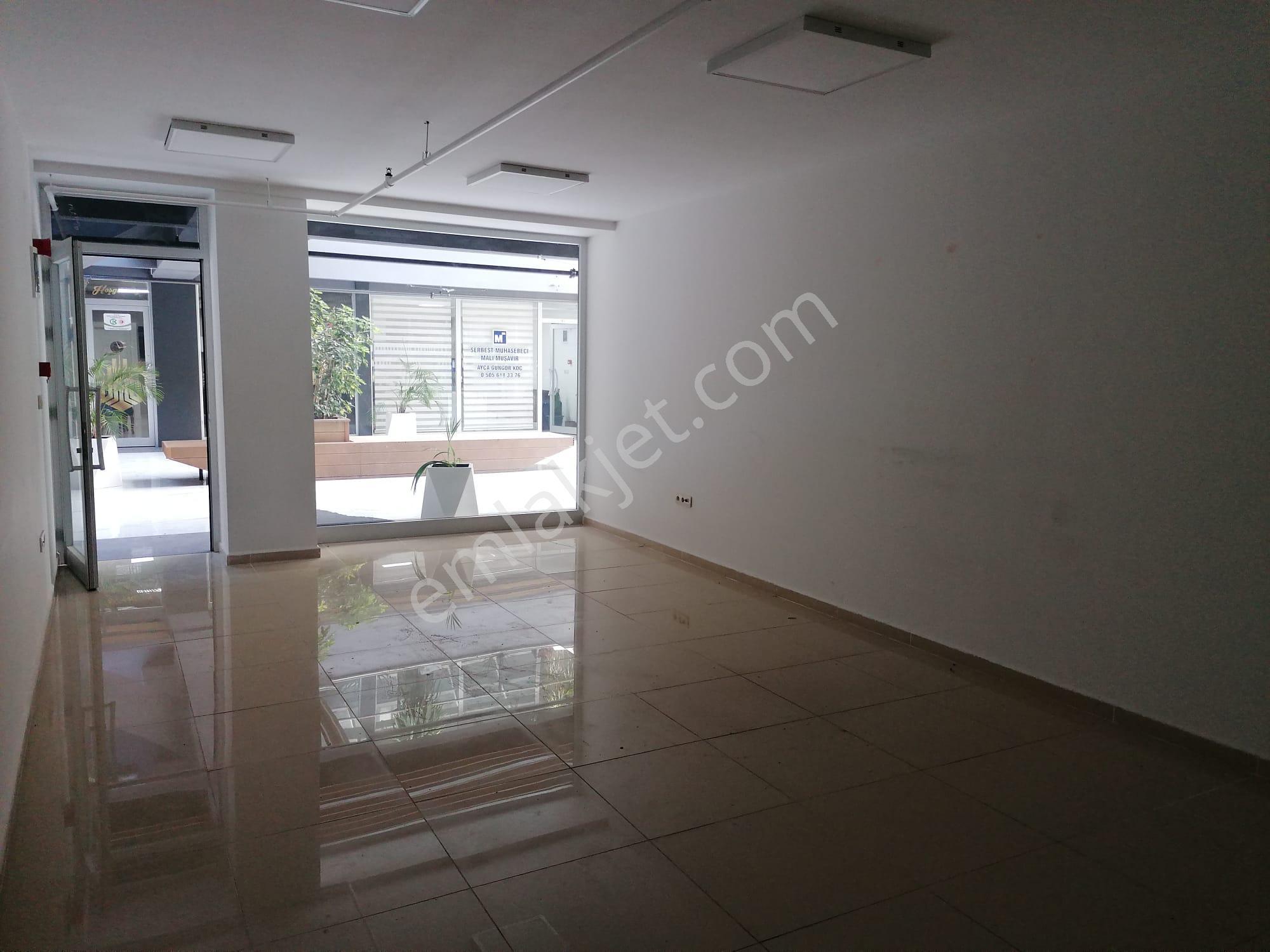 Yarımcapark İşmerkezinde Kiralık Dükkan - Görsel 9
