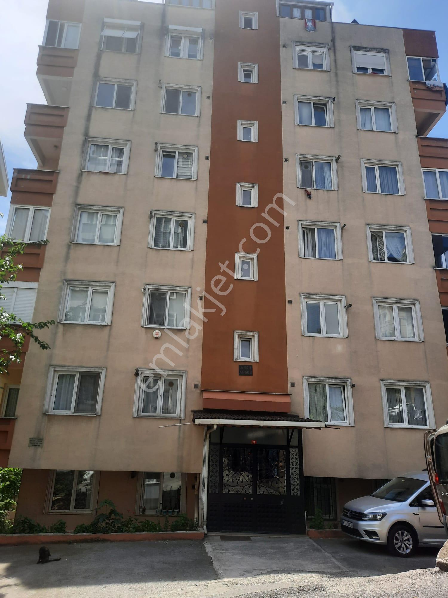 Kartal Karlıktepe Mah Tanrıverdi Gayrimenkul'den Kiralık 3+1daire - Görsel 2