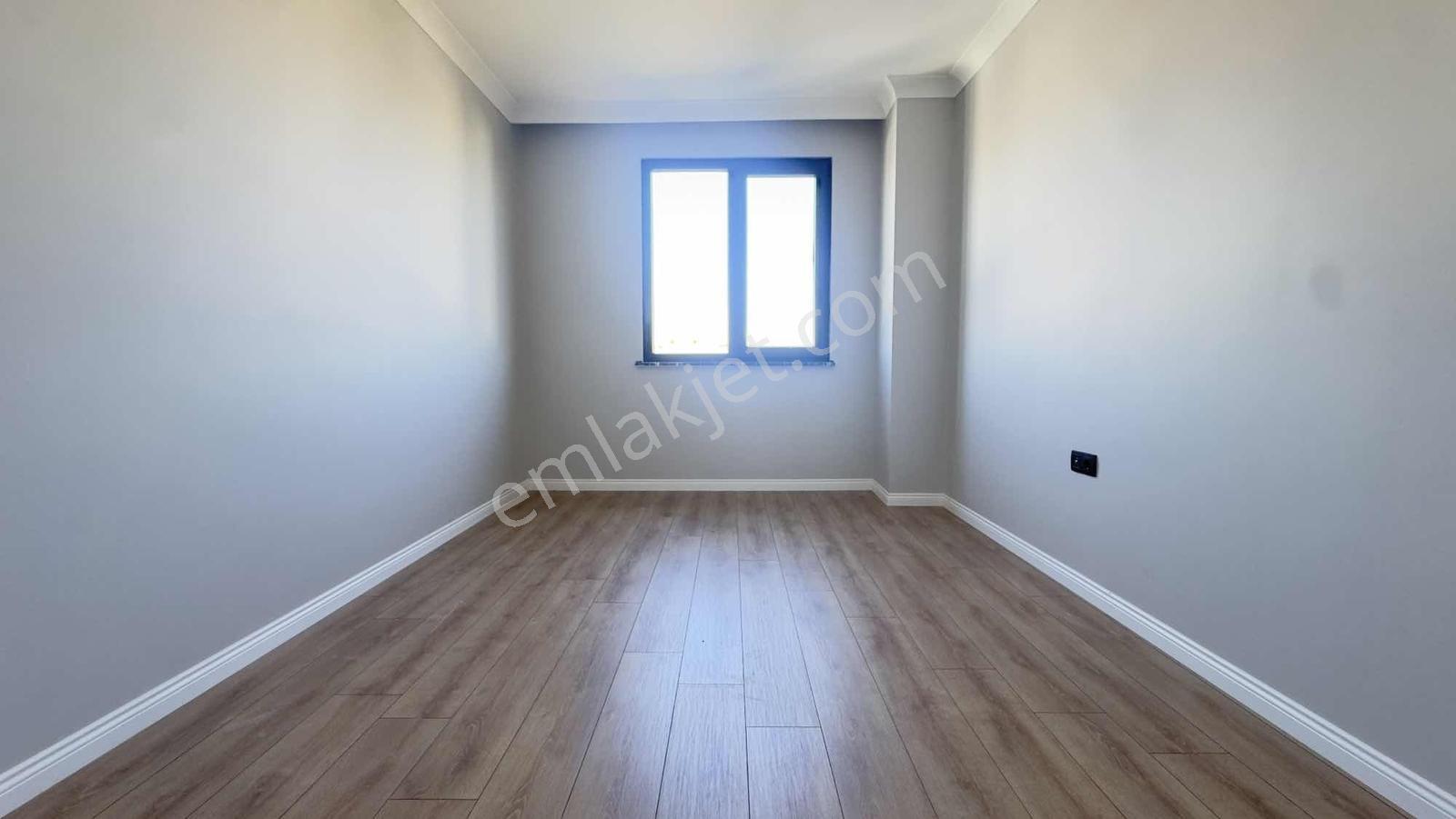 Marmarayın Yakının 2+1 100m2 Asansörlü Lüks Daire - Görsel 8