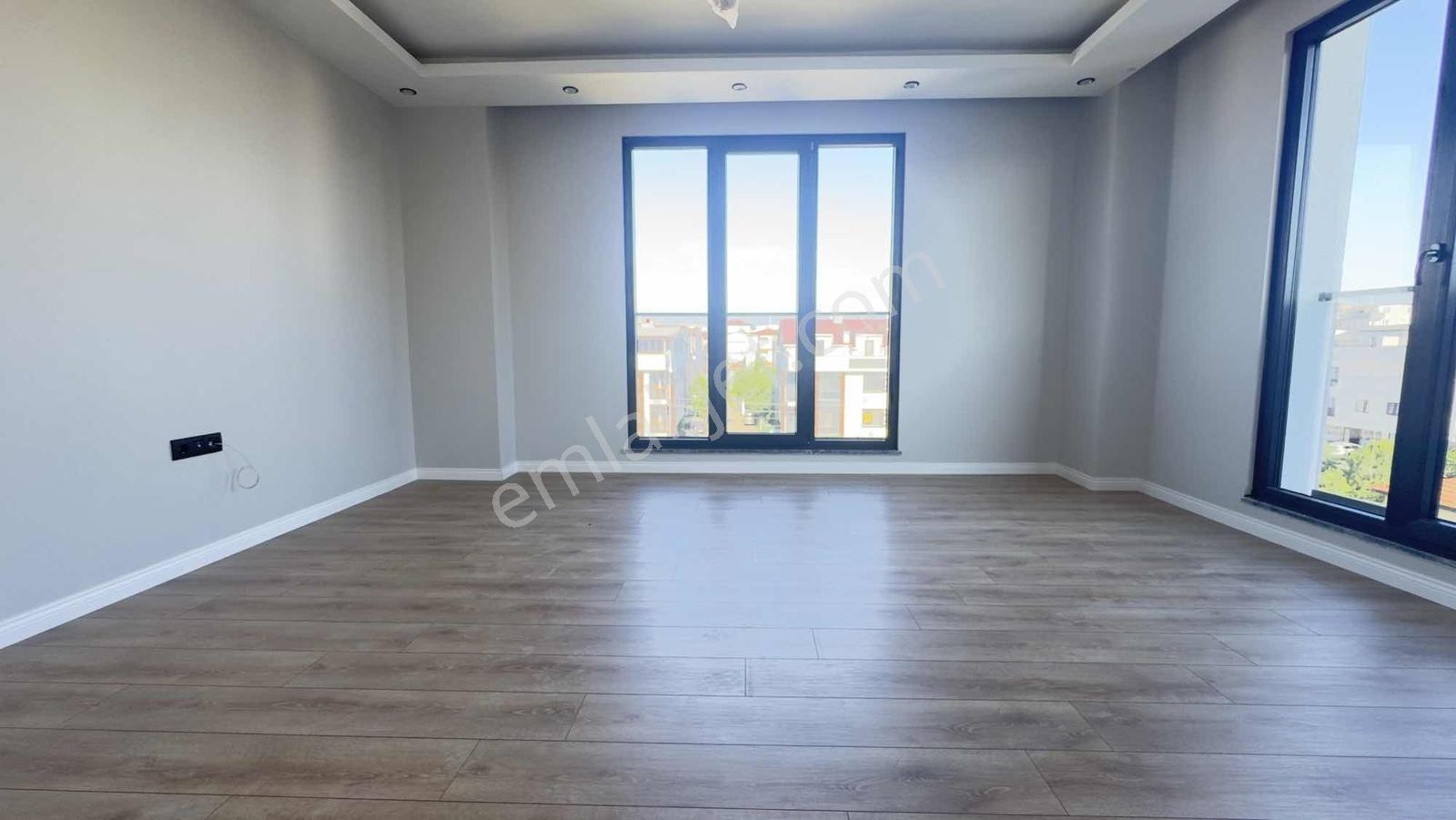 Marmarayın Yakının 2+1 100m2 Asansörlü Lüks Daire - Görsel 17