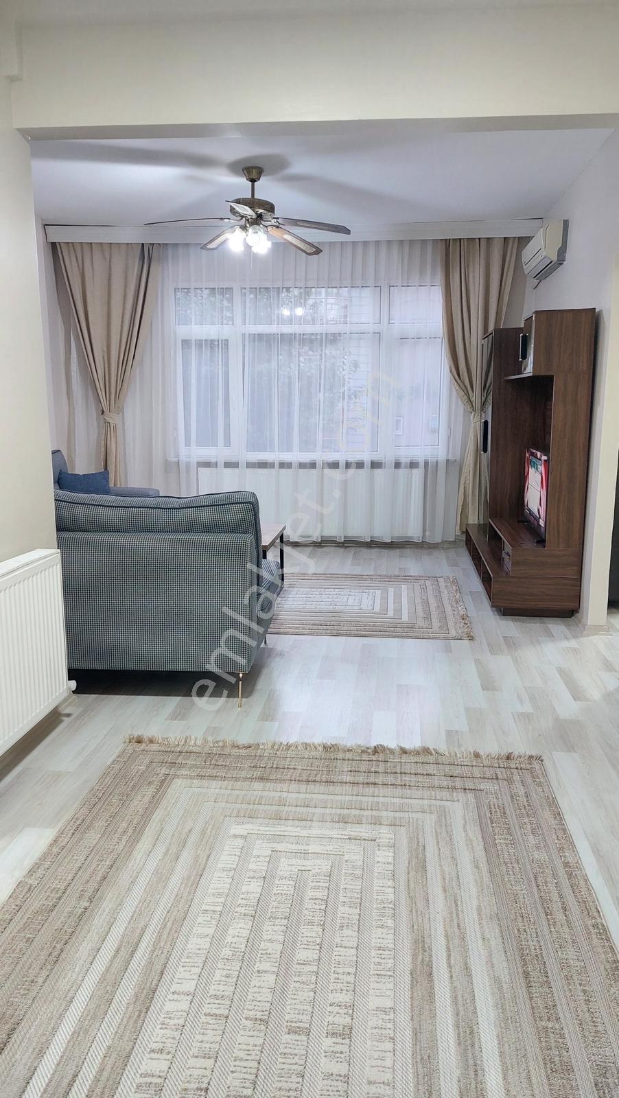 Sultanselim Mahallesinde Eşyalı Cadde Üstünde Daire - Görsel 16