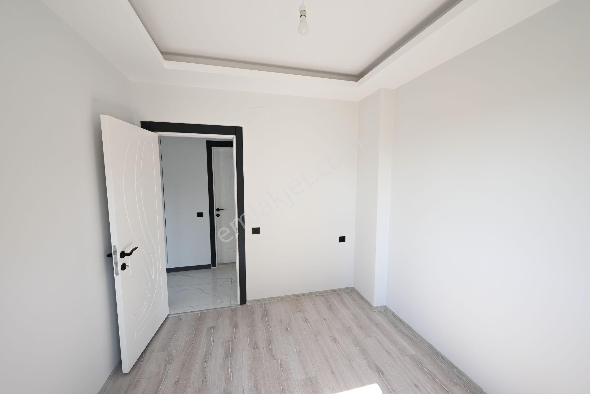 Üstünkent'ten Eski Mezitli'de Doğalgazlı Kiralık 2+1 Geniş Daire - Görsel 32