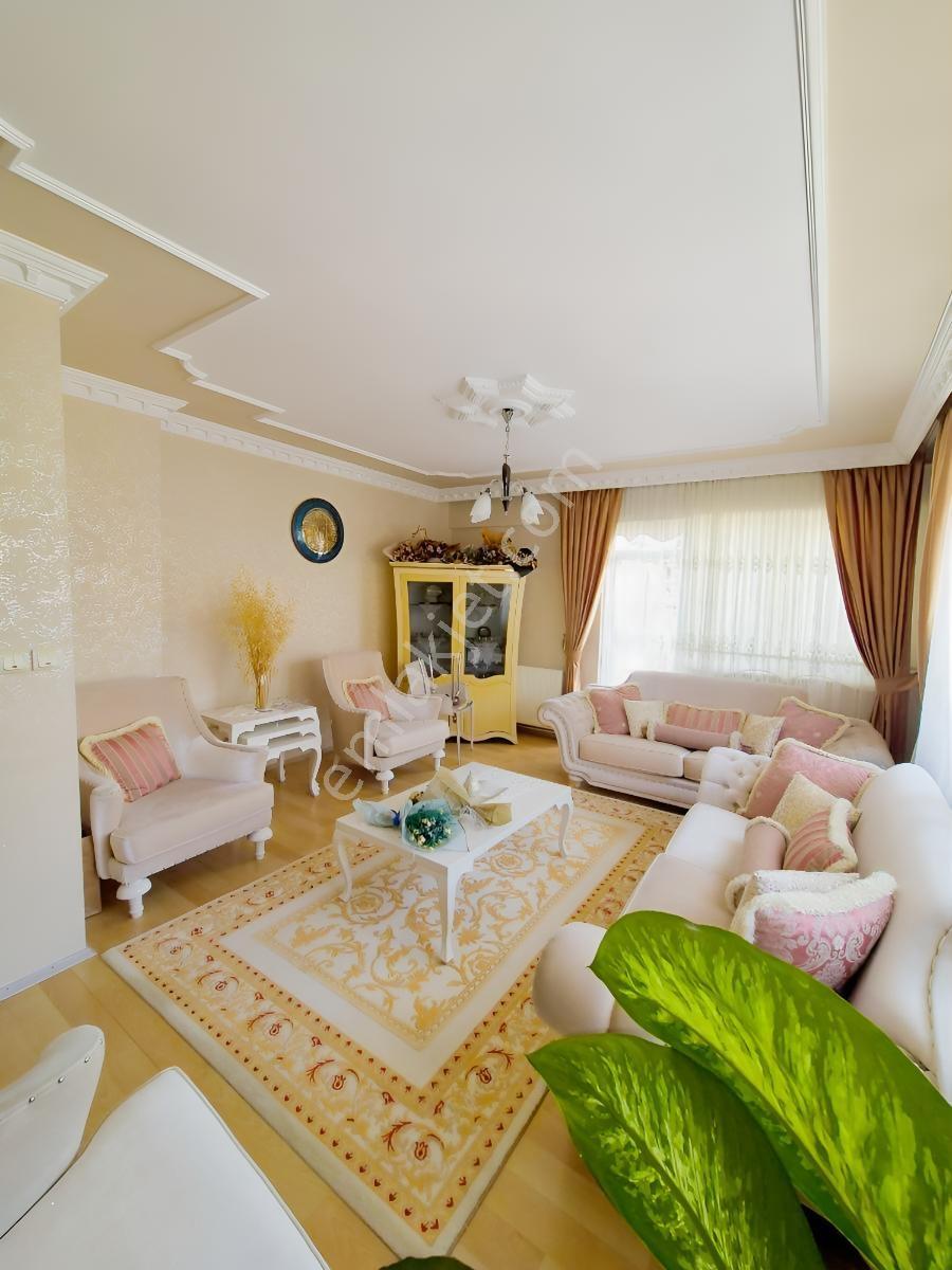 Mareşalde Bakımlı 3+1 Kiralık Daire - Görsel 18
