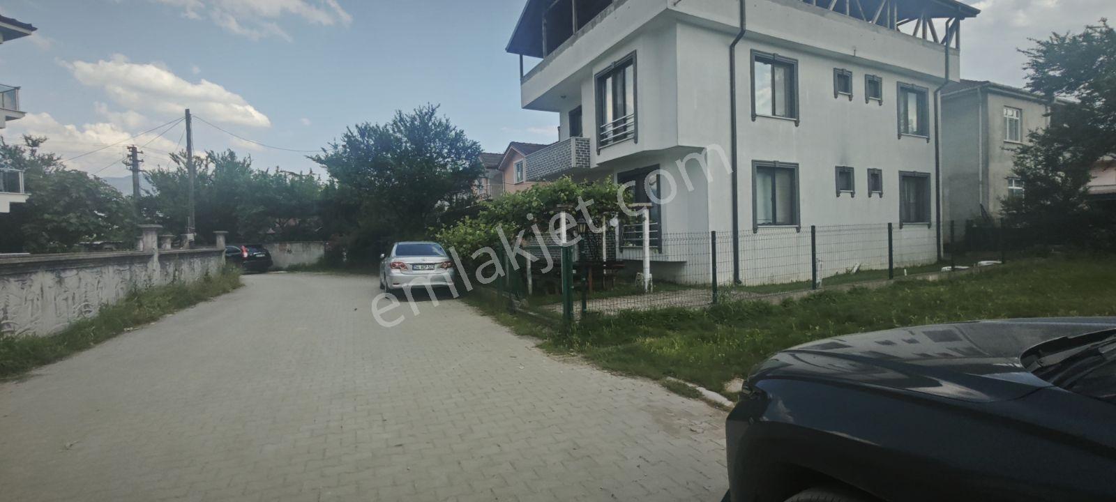 Harika Konum Kiralık 2 Kat 2+1 Daire Çarşı Merkeze Yakın Konumda - Görsel 7