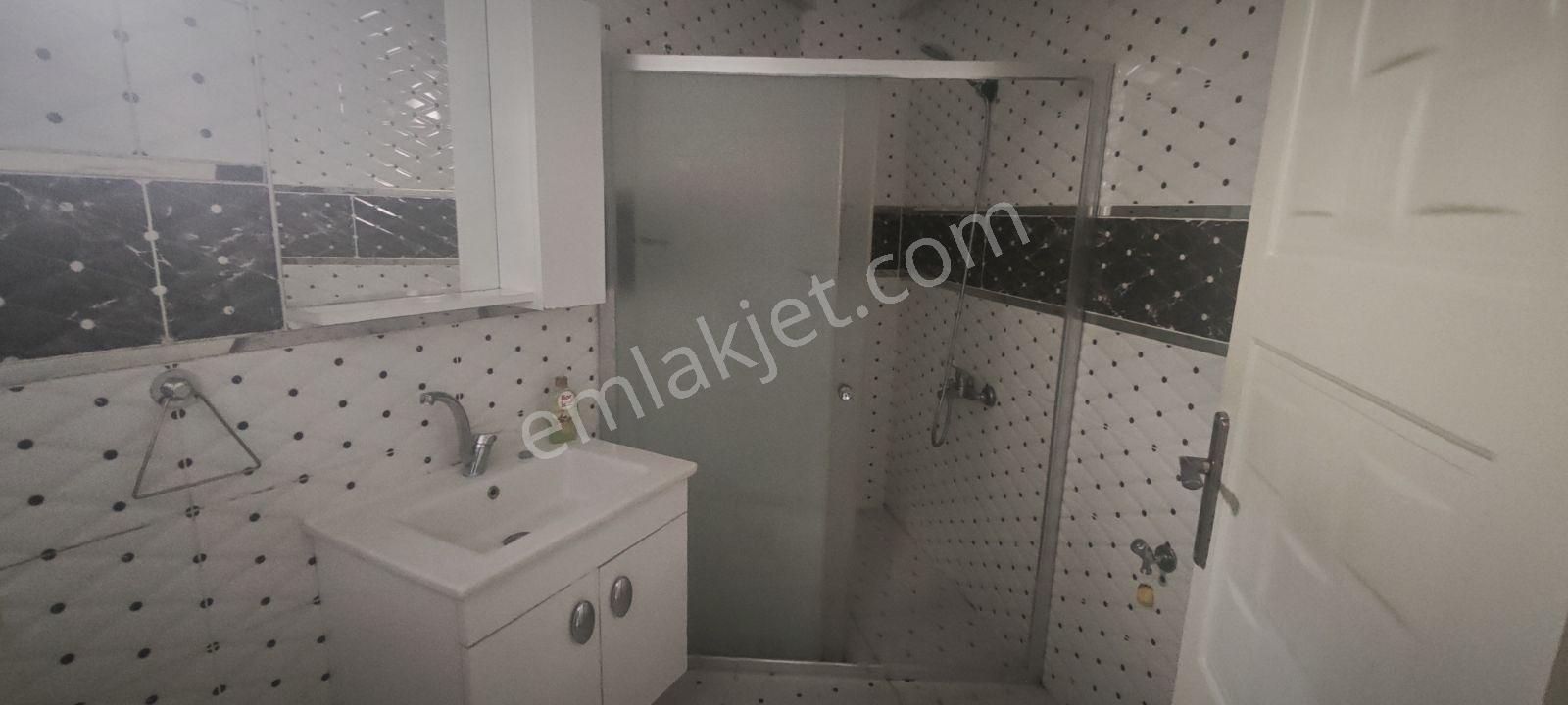 Harika Konum Kiralık 2 Kat 2+1 Daire Çarşı Merkeze Yakın Konumda - Görsel 13