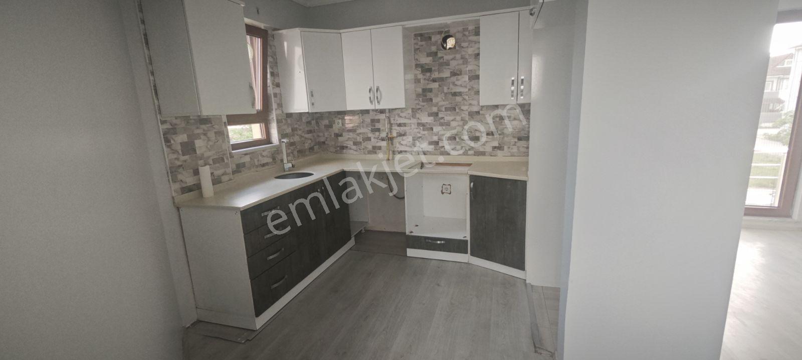 Harika Konum Kiralık 2 Kat 2+1 Daire Çarşı Merkeze Yakın Konumda - Görsel 25