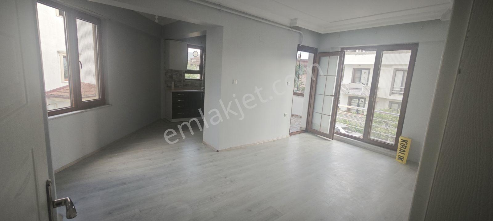 Harika Konum Kiralık 2 Kat 2+1 Daire Çarşı Merkeze Yakın Konumda - Görsel 14
