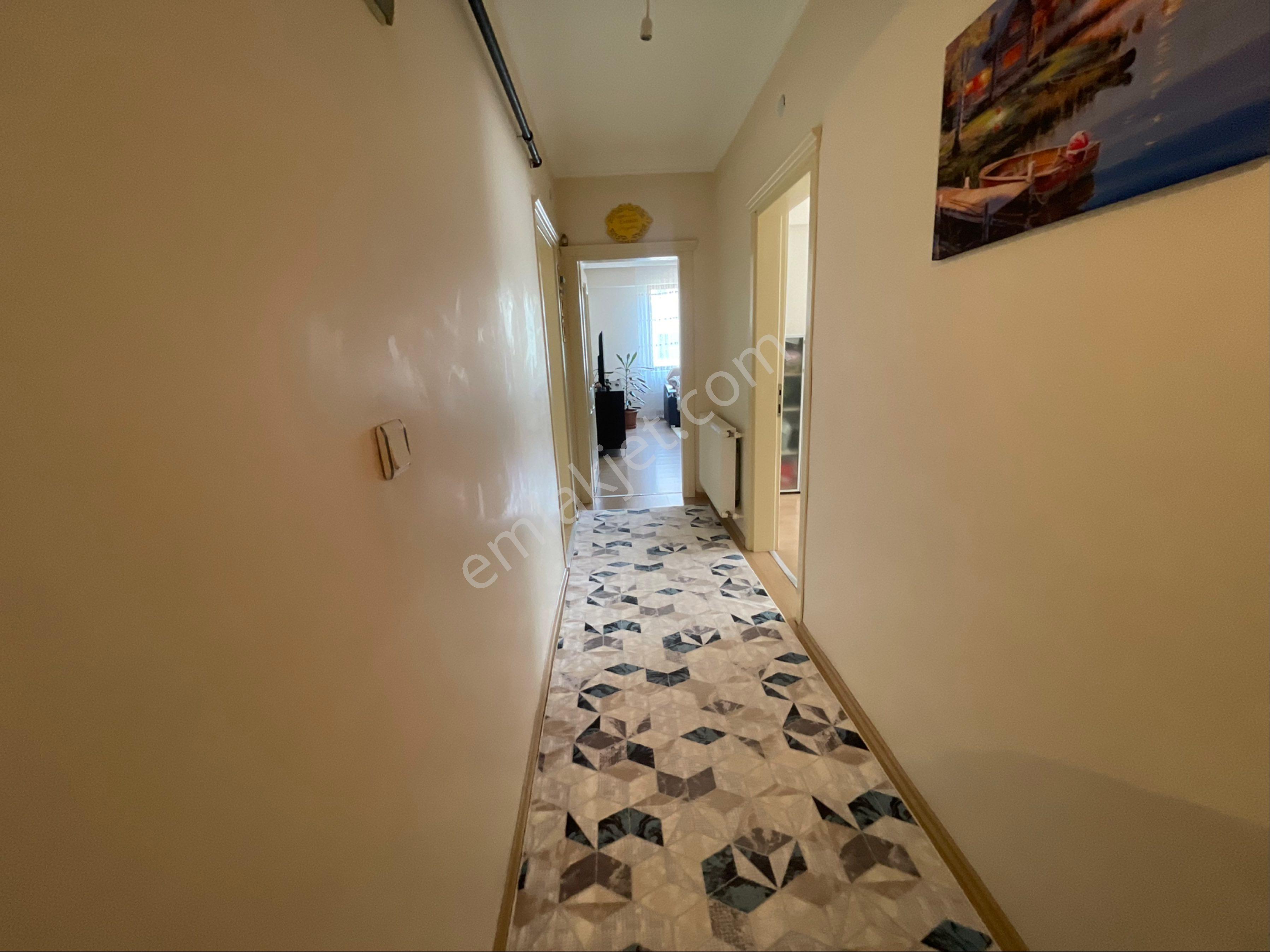 Yalova Merkez Şahane Konumda 5+1 Ters Dubleks 200 M2 Satılık Daire - Görsel 8