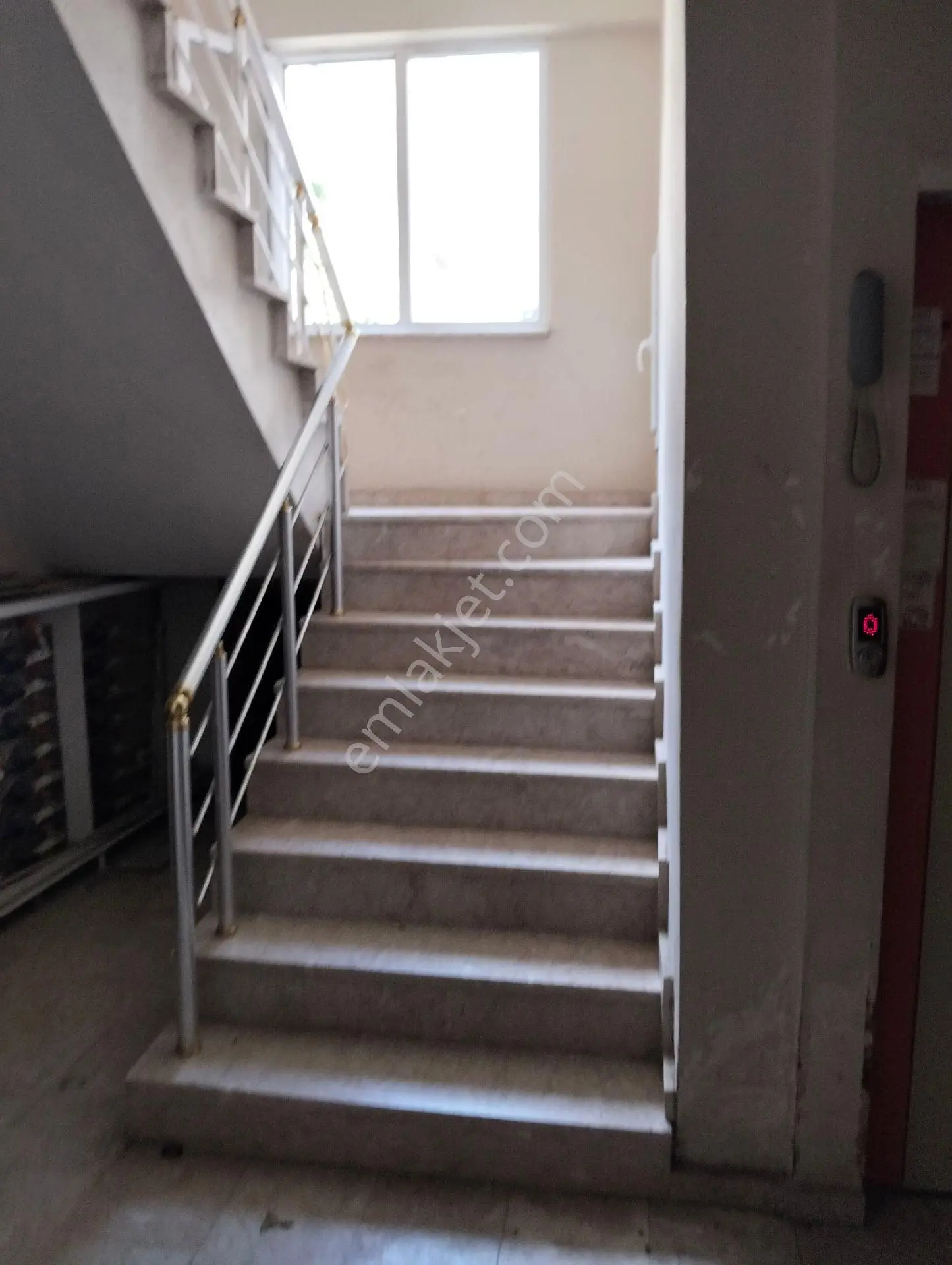 Karabük 100. Yıl Mahallesinde Eşyalı 1+1 Daire Kiralıktır - Görsel 5