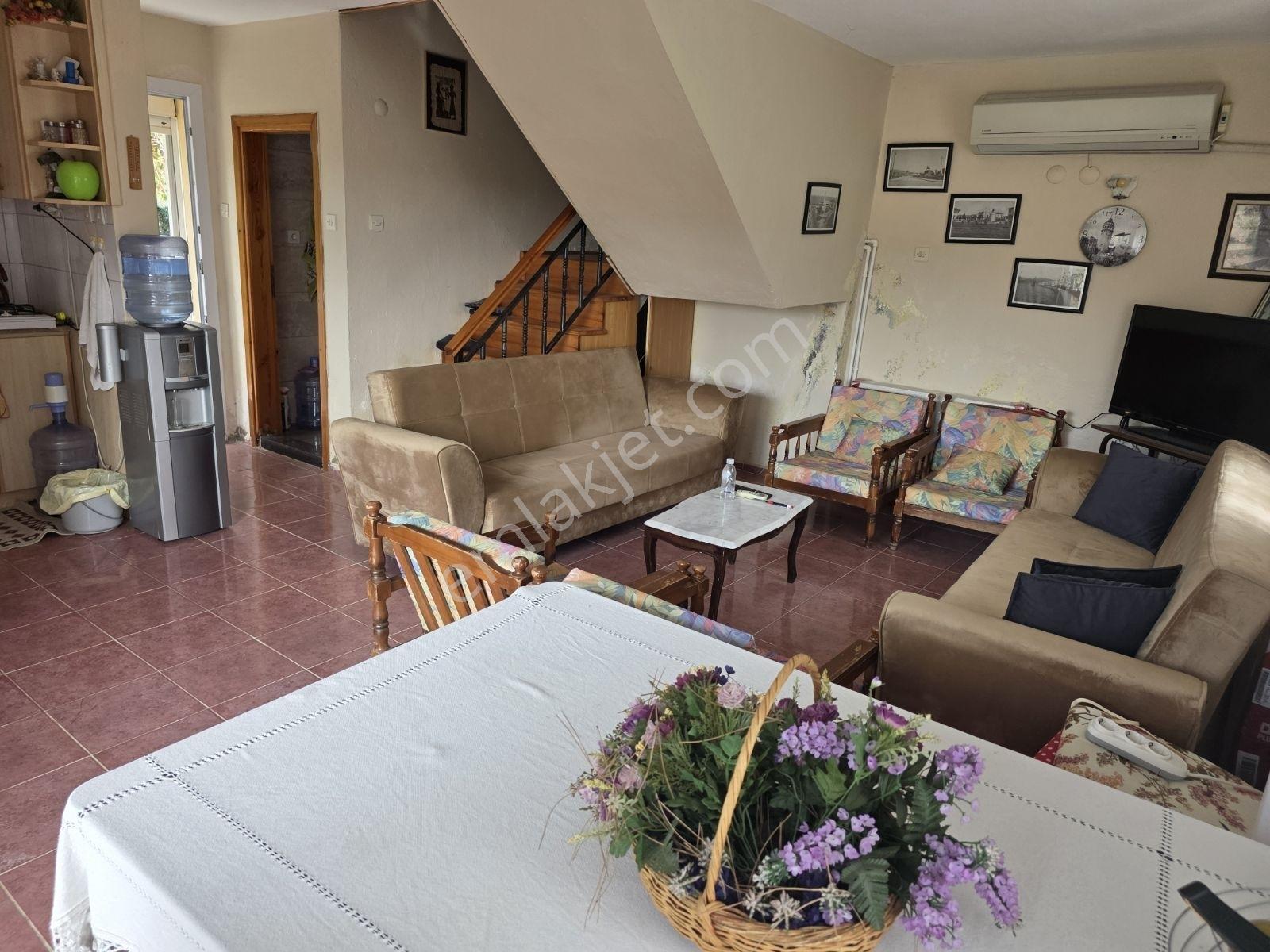 Acil Eşyalı, Eşyasız 300m² Arsalı Havuz,doğa Manzaralı 3+1 Villa - Görsel 8