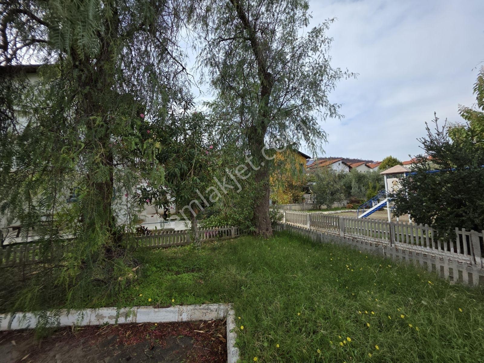 Acil Eşyalı, Eşyasız 300m² Arsalı Havuz,doğa Manzaralı 3+1 Villa - Görsel 9