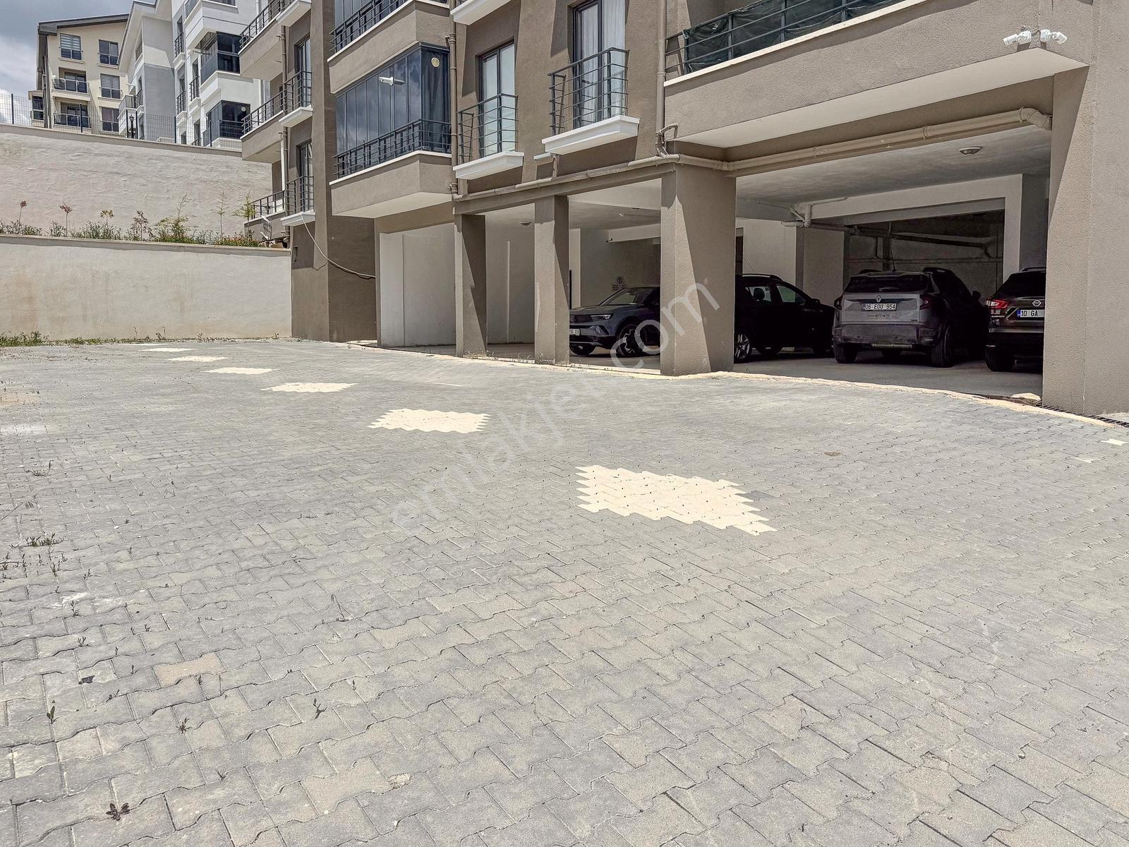 Gölbaşı İncek Kızılcaşar Kiralık 1+1 Ara Kat Geniş İskanlı Daire - Görsel 6