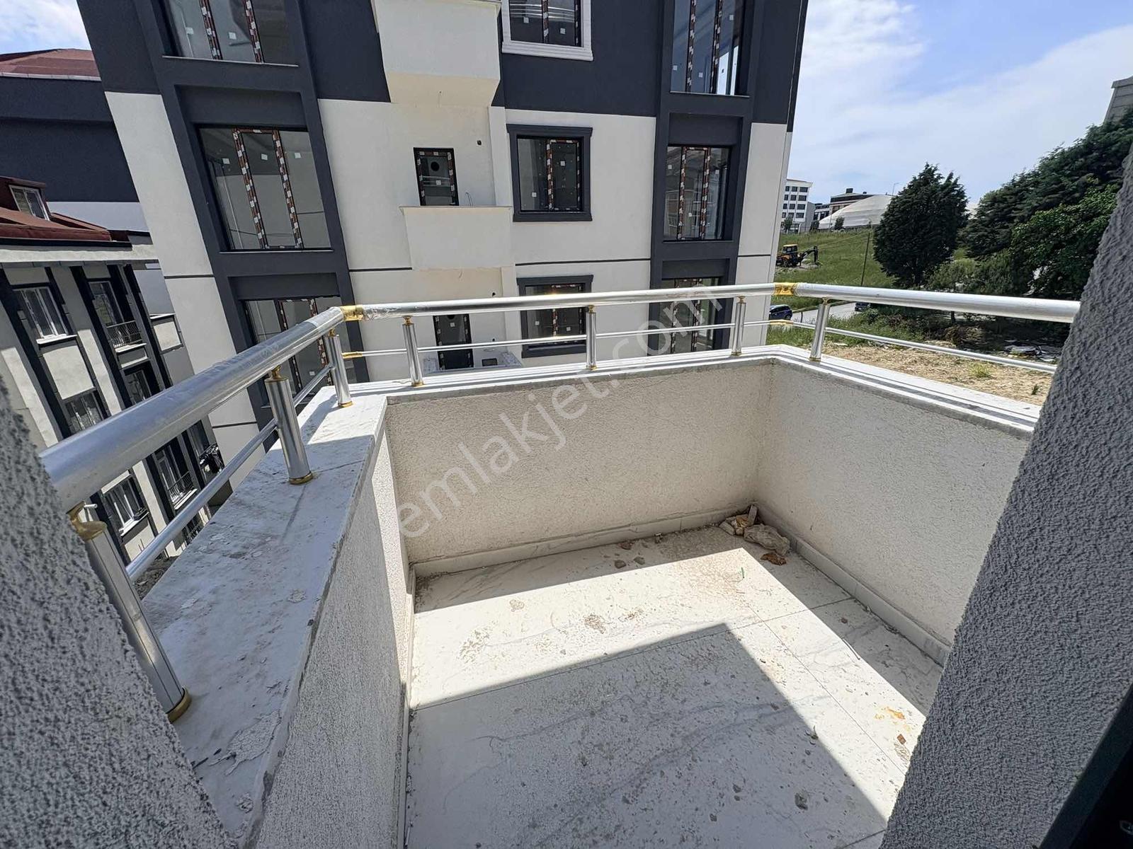 Site İçerisinde Kapalı Otoparklı 2+1 Ara Kat Daire - Görsel 18