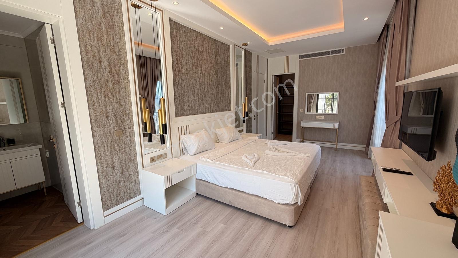 Yeni Ultra Lüks 4+1 Müstakil Havuzlu Villa - Vatandaşlığa Uygun - Görsel 18