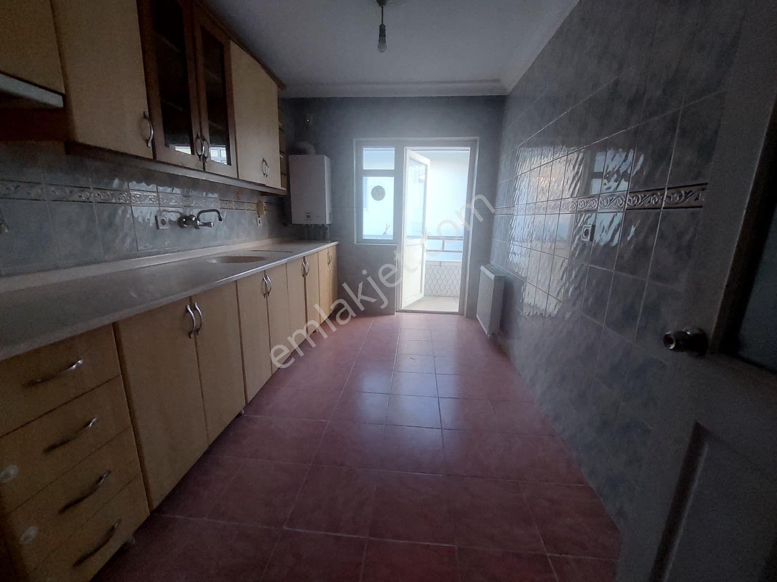 Anadolu'dan 30 Ağustos'ta 3+1 Kombili 110 M2 Güney-batı Cephe - Görsel 12